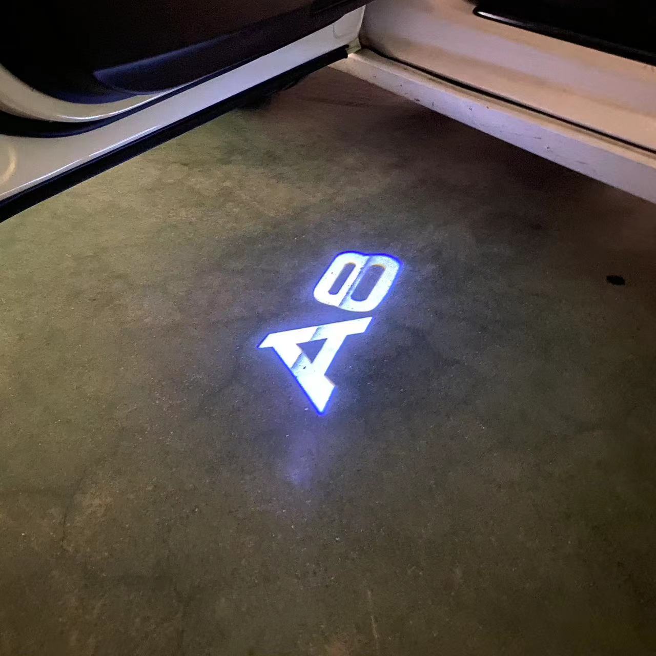 AUDI LOGO PROJECTOT LIGHTS Nr.46 (quantité 1 = 2 Logo Films /2 feux de porte)