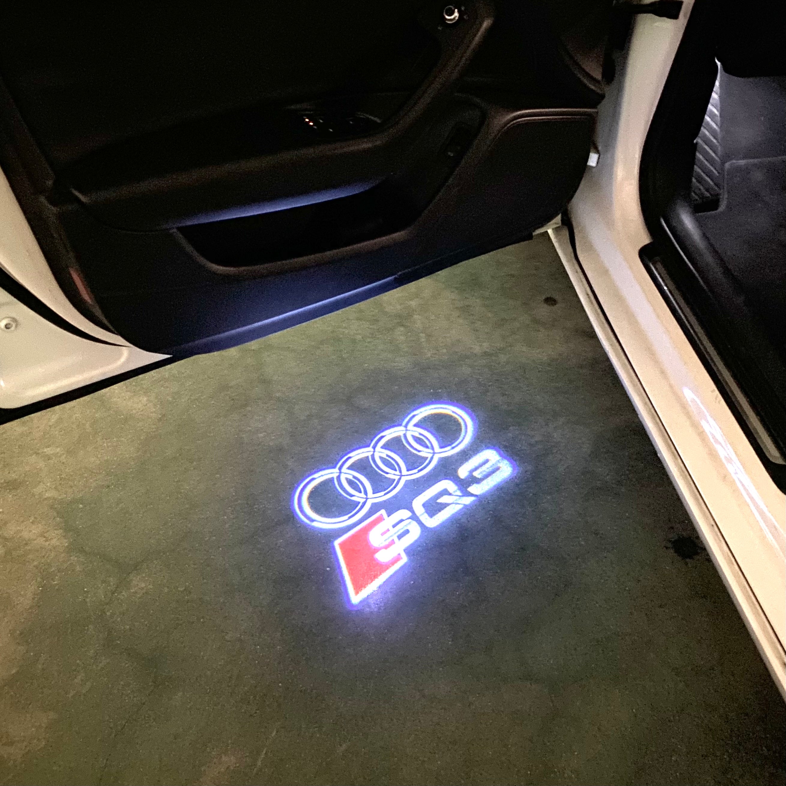 AUDI SQ3 LOGO PROJECTOT LIGHTS  (quantity 1 = 2 Logo Films /2 door lights）Nr.12B56