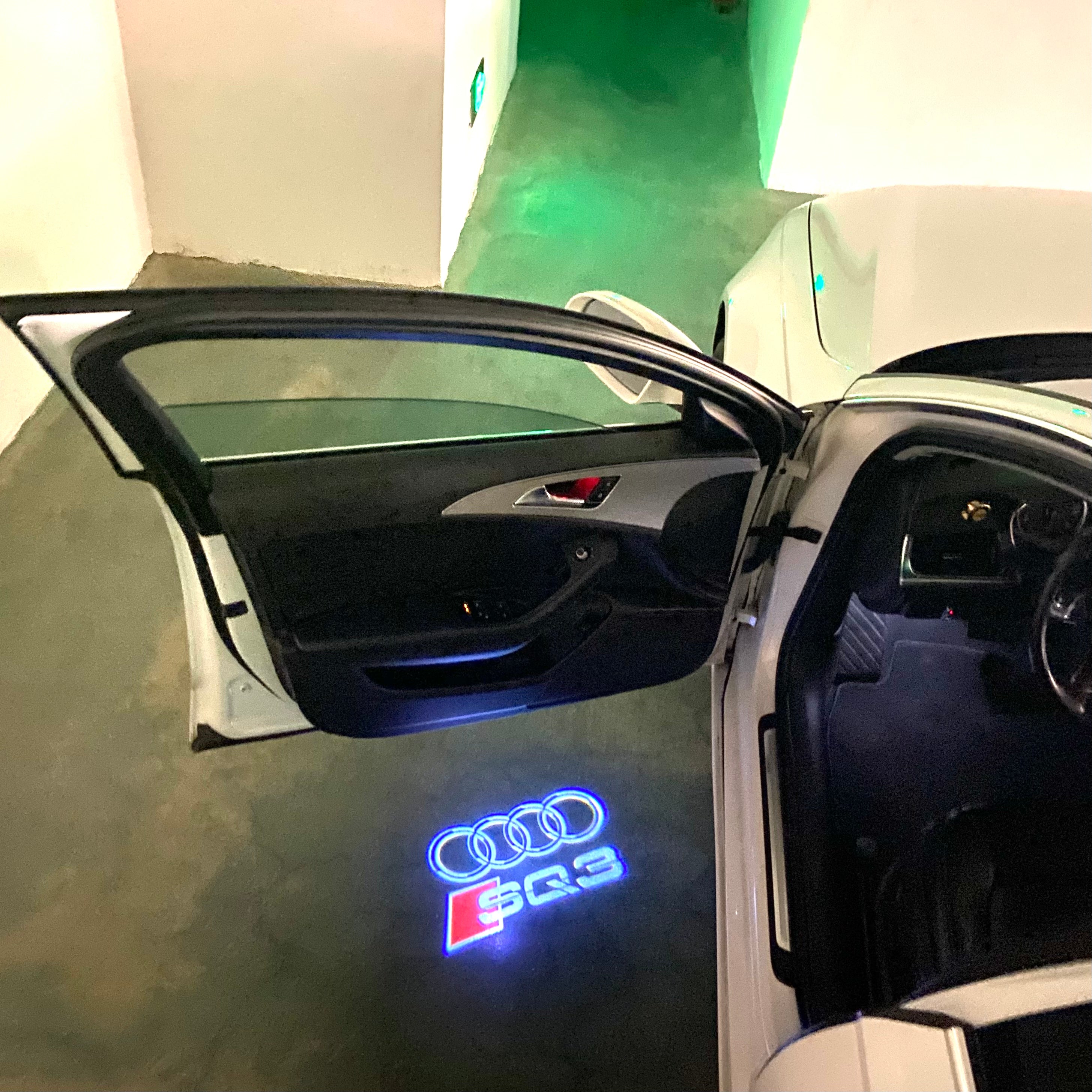 AUDI SQ3 LOGO PROJECTOT LIGHTS  (quantity 1 = 2 Logo Films /2 door lights）Nr.12B56