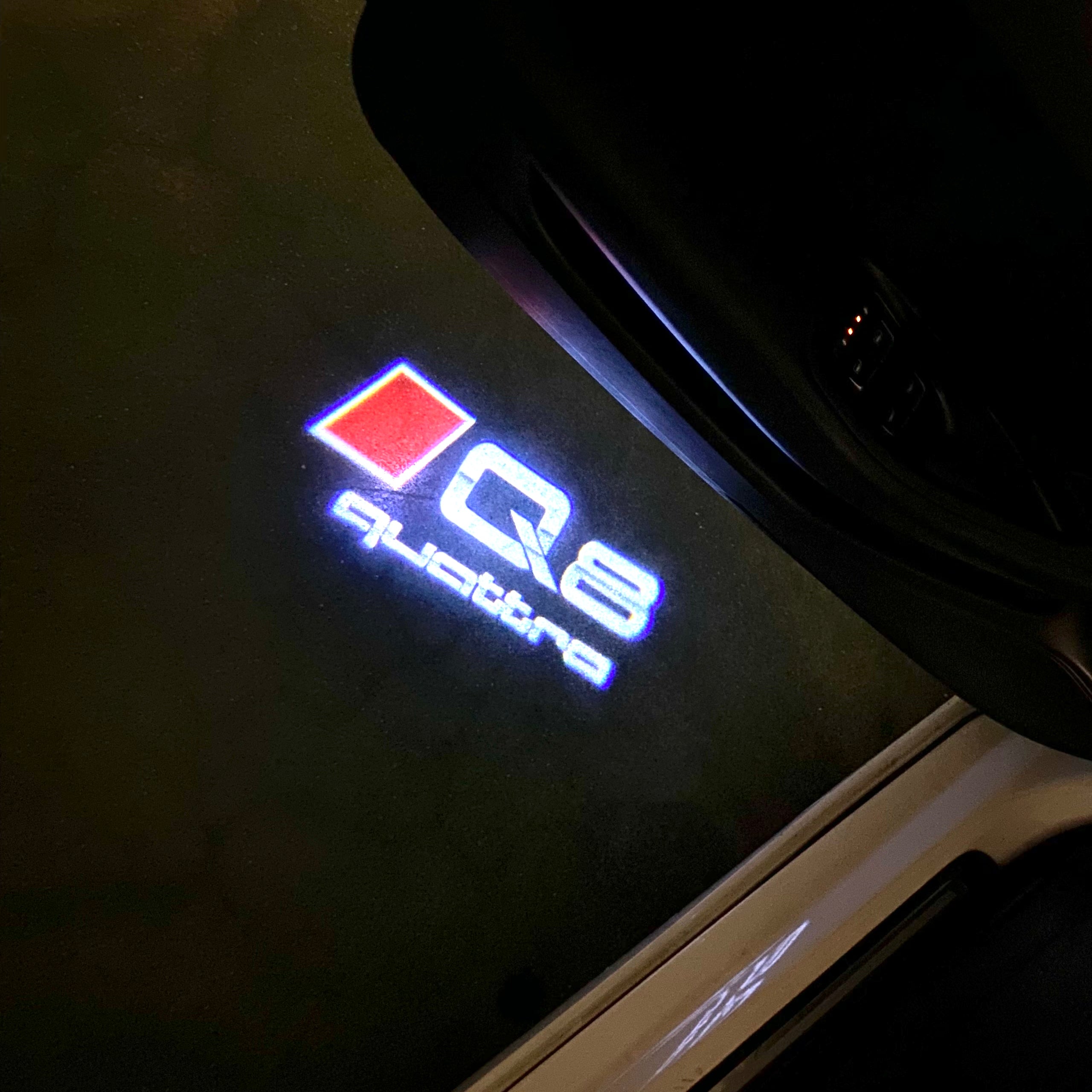 AUDI  Q8 LOGO PROJECTOT LIGHTS  (quantity 1 = 2 Logo Films /2 door lights）Nr.12B34