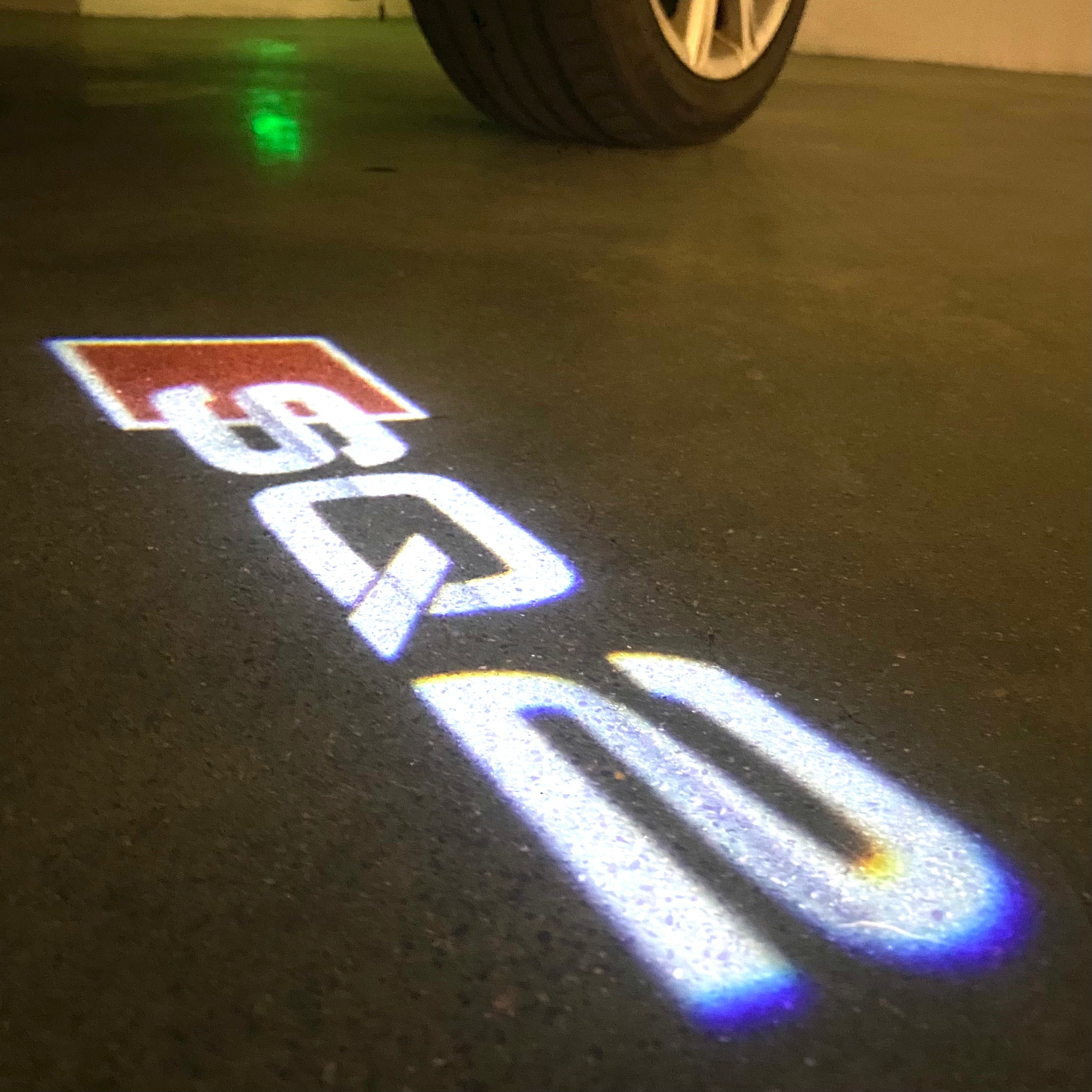 AUDI SQ2  LOGO PROJECTOT LIGHTS  (quantity 1 = 2 Logo Films /2 door lights）Nr.12B67