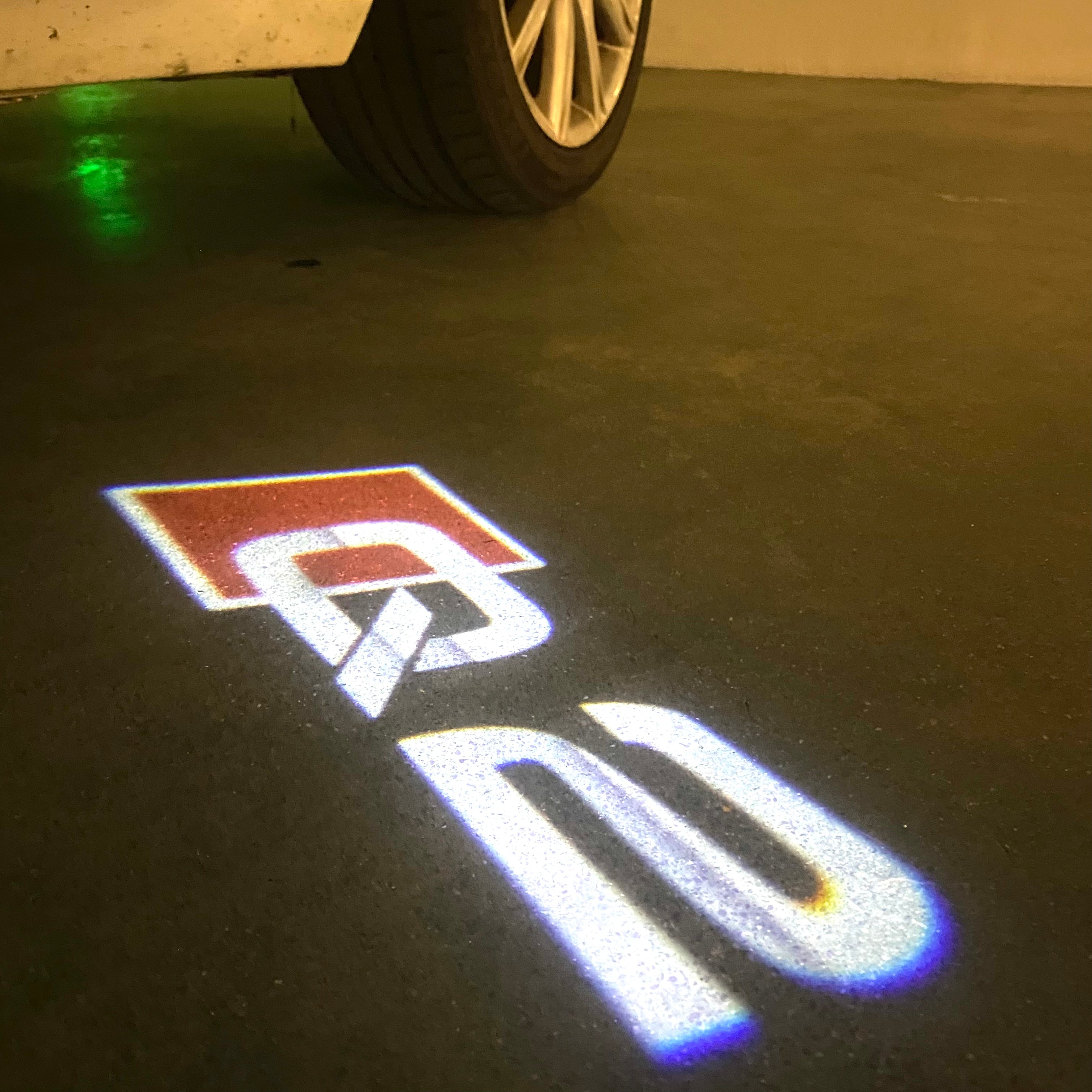 AUDI  Q2  LOGO PROJECTOT LIGHTS  (quantity 1 = 2 Logo Films /2 door lights）Nr.12B69