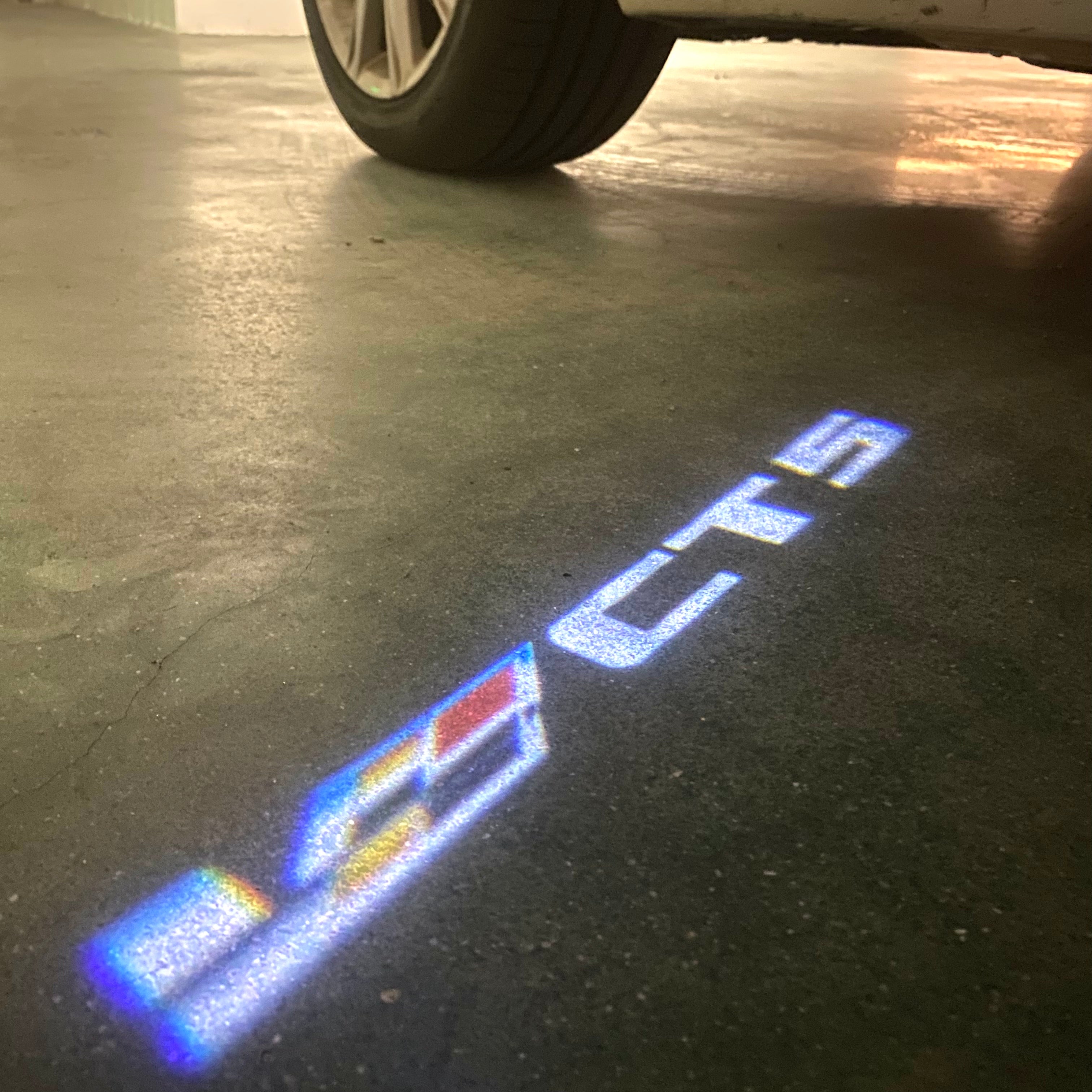 CADILLAC CTS LOGO PROJECTOT LIGHTS Nr.9805 (quantity 1 = 2 Logo Films /2 door lights）