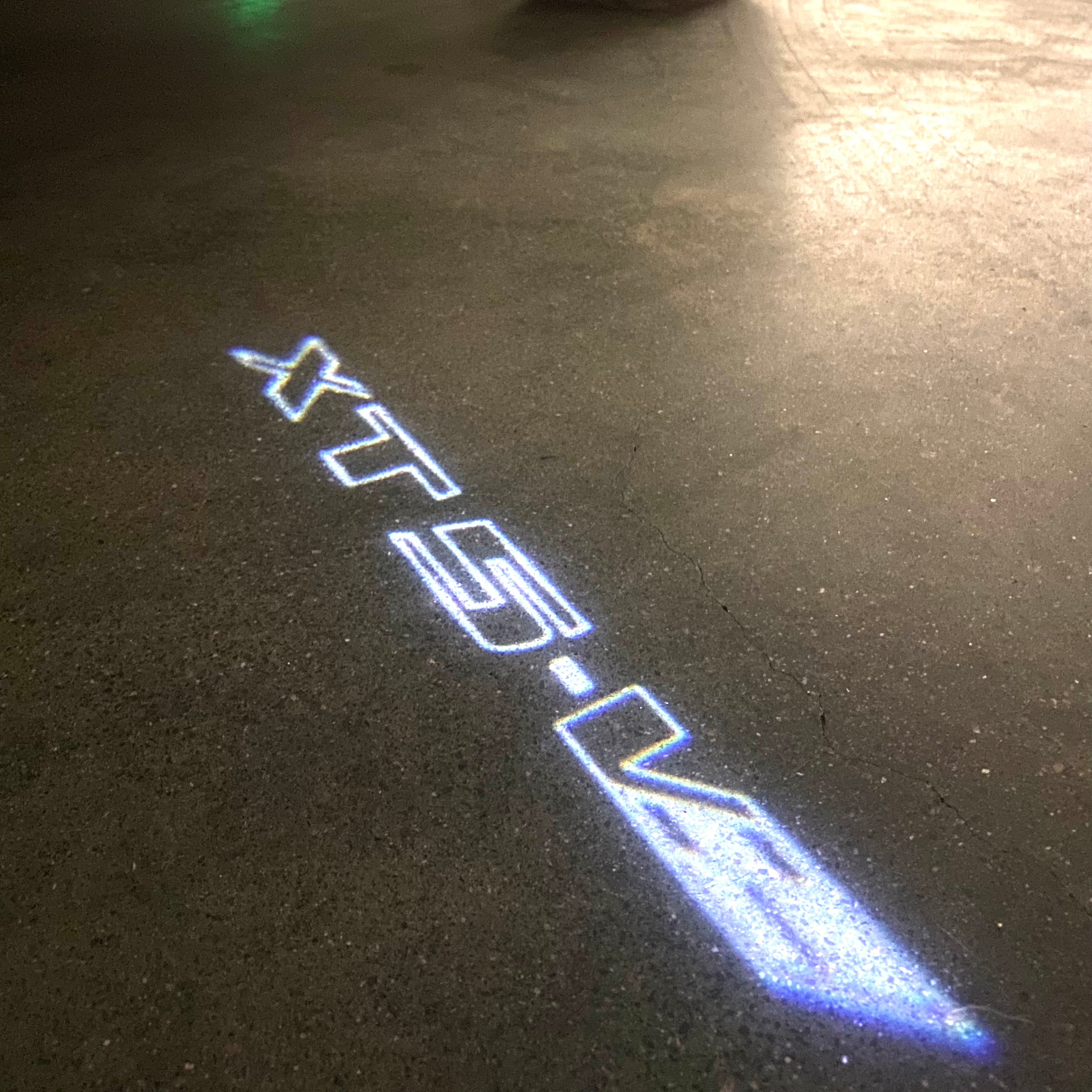 CADILLAC XTS LOGO PROJECTOT LIGHTS Nr.9780 (quantity 1 = 2 Logo Films /2 door lights）