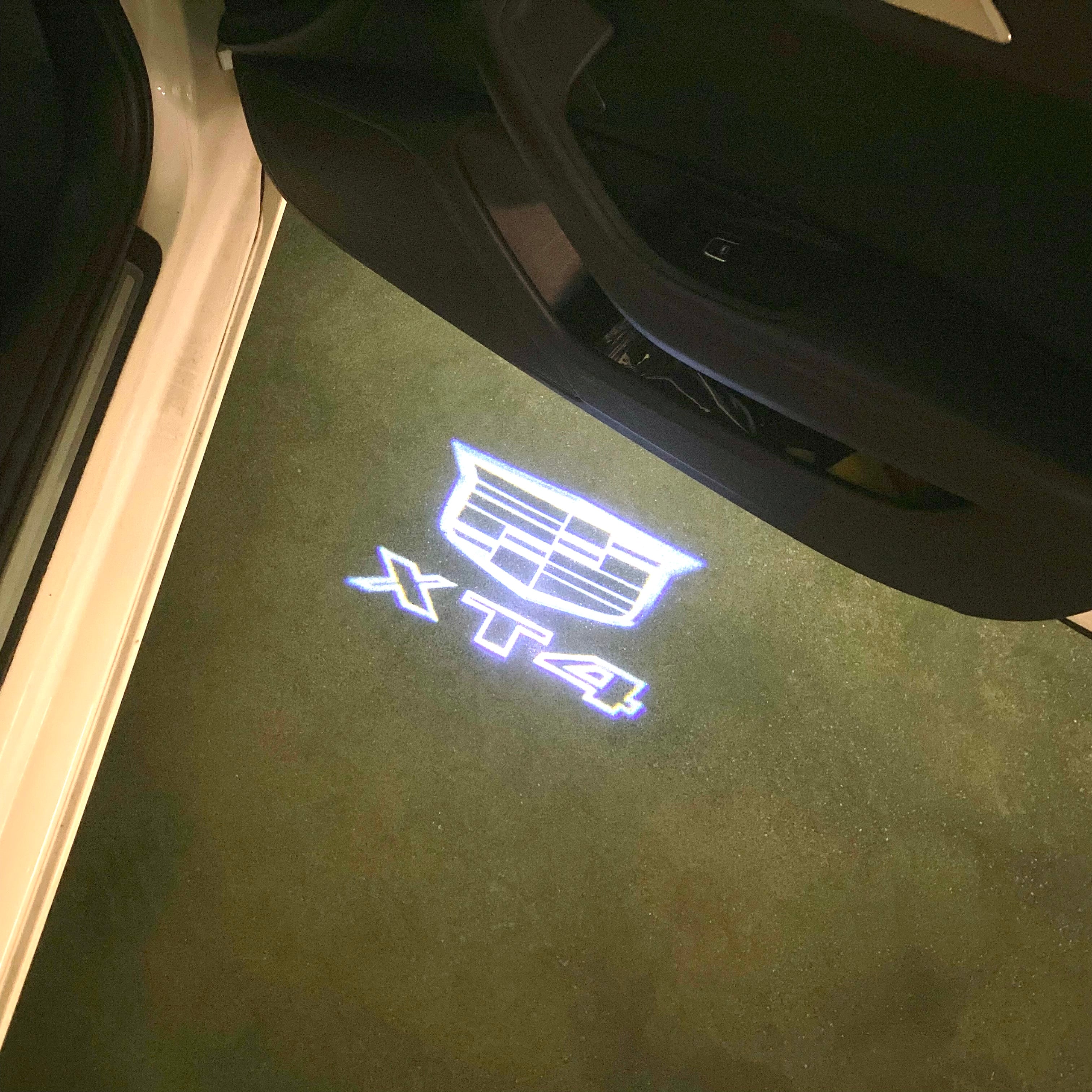 CADILLAC XT4 LOGO PROJECTOT LIGHTS Nr.9730 (quantity 1 = 2 Logo Films /2 door lights）