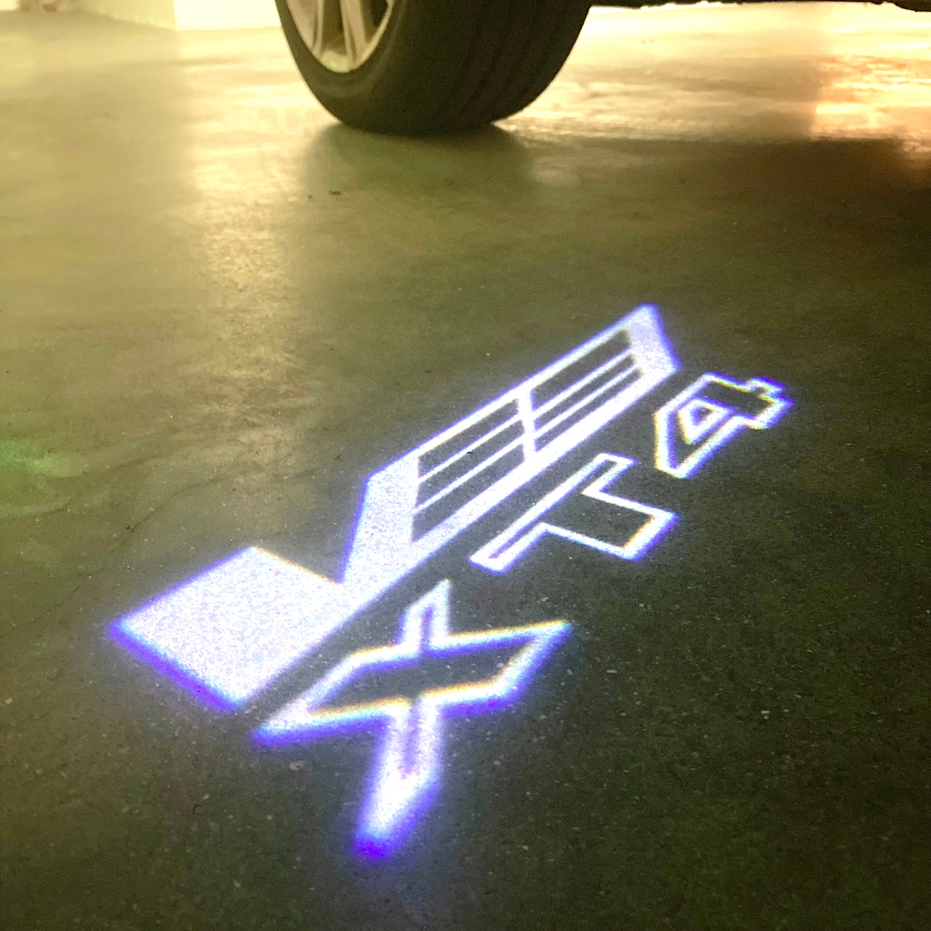 CADILLAC XT4 LOGO PROJECTOT LIGHTS Nr.9766 (quantity 1 = 2 Logo Films /2 door lights）