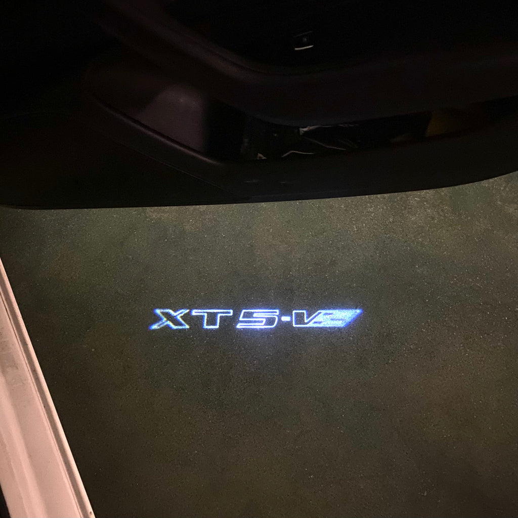 CADILLAC XT5 LOGO PROJECTOT LIGHTS Nr.9782 (quantity 1 = 2 Logo Films /2 door lights）