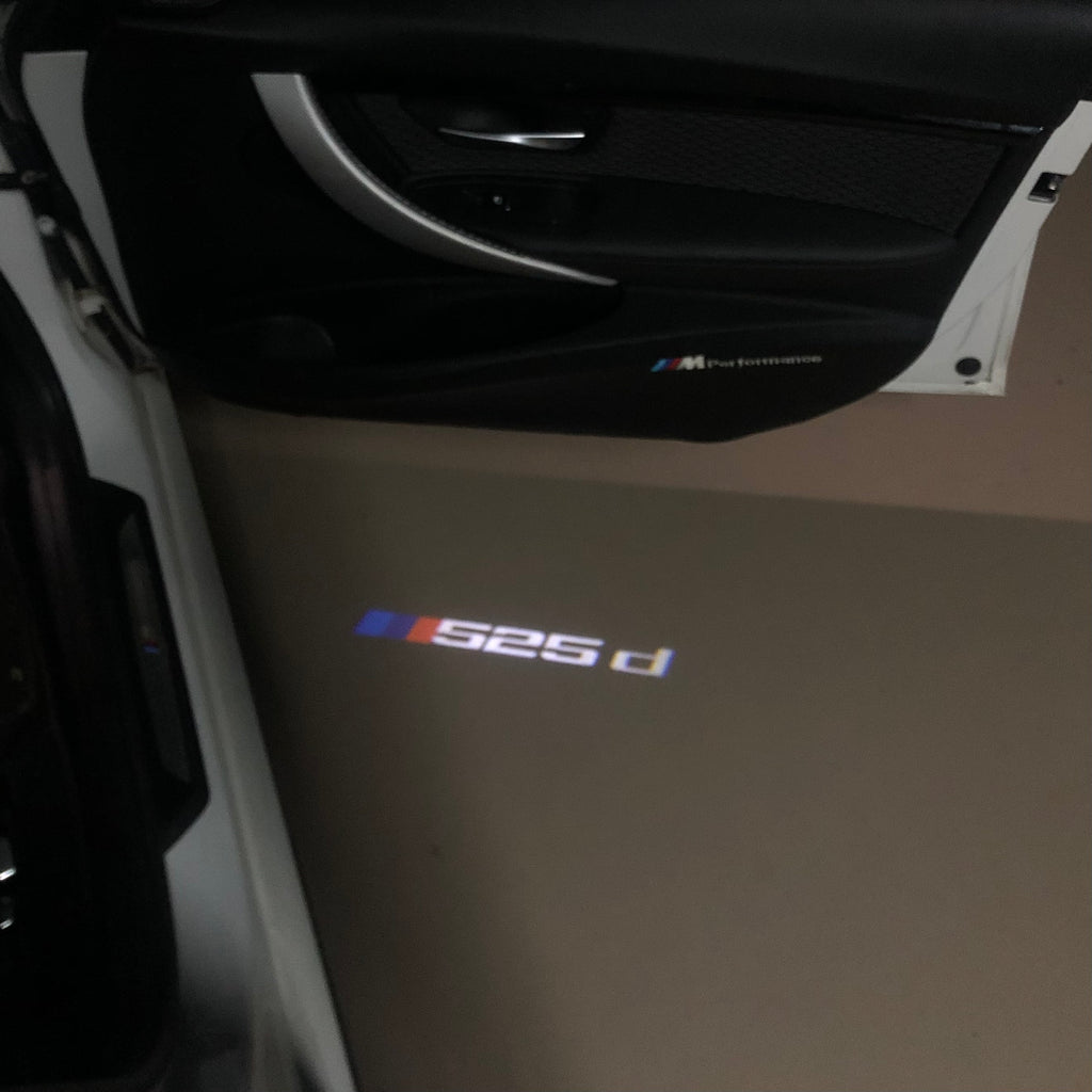 BMW M3 LOGO PROJECTOR LIGHTS Nr.24 (الكمية 1 = 1 مجموعة / 2 أضواء باب)