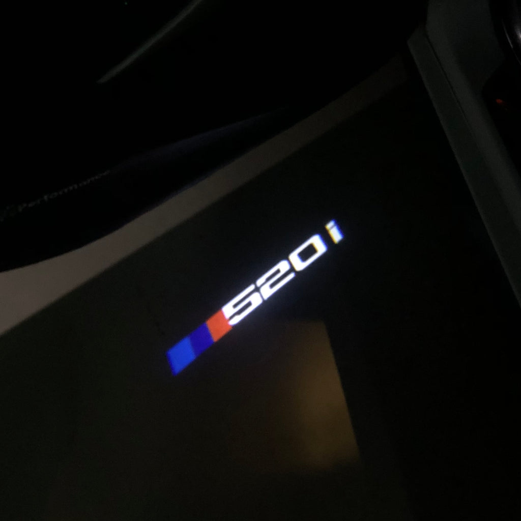 BMW M3 LOGO PROJECTOR LIGHTS Nr.24 (الكمية 1 = 1 مجموعة / 2 أضواء باب)