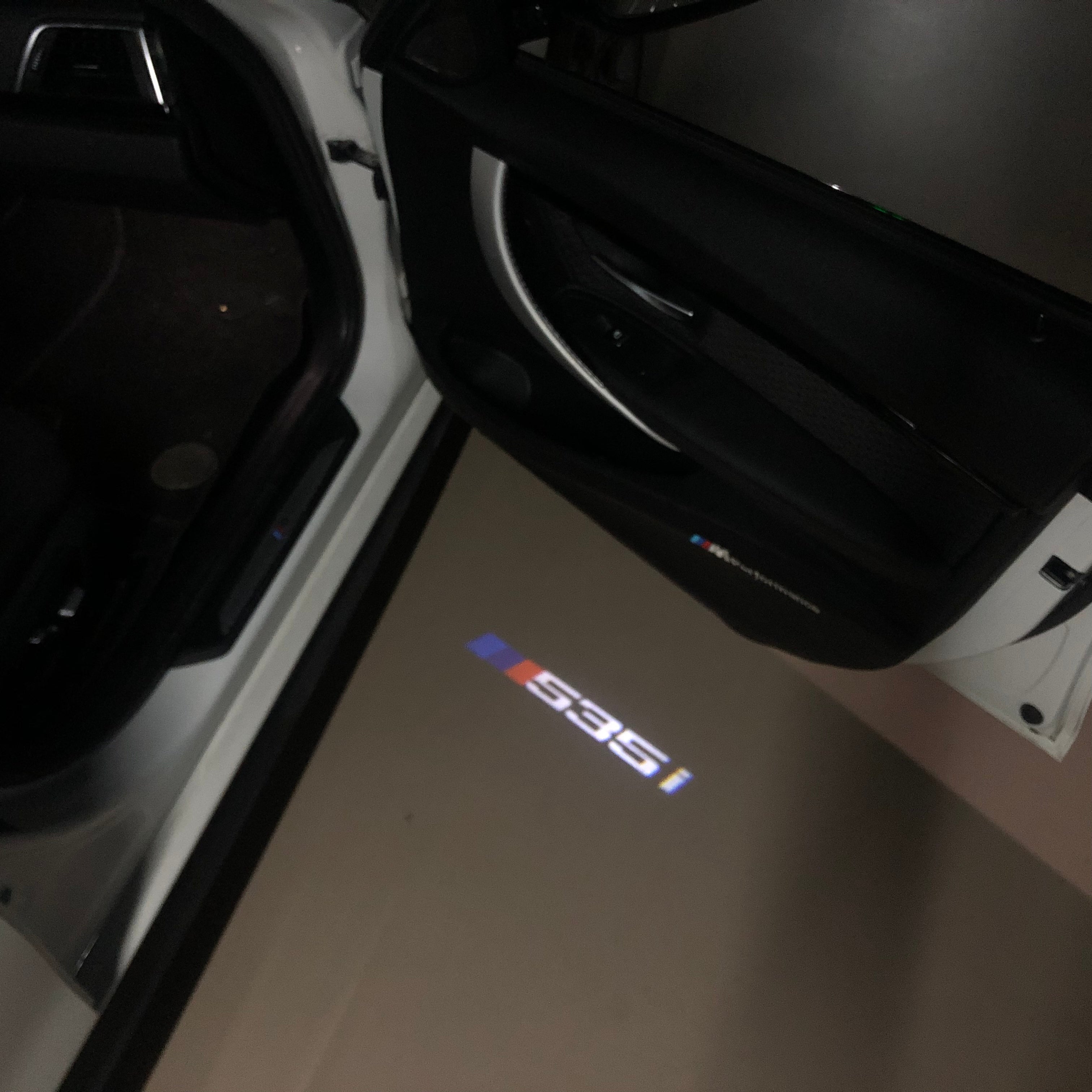 ÉCLAIRAGE DE PROJECTEUR BMW M3 LOGO Nr.24 (quantité 1 = 1 jeux / 2 feux de porte)