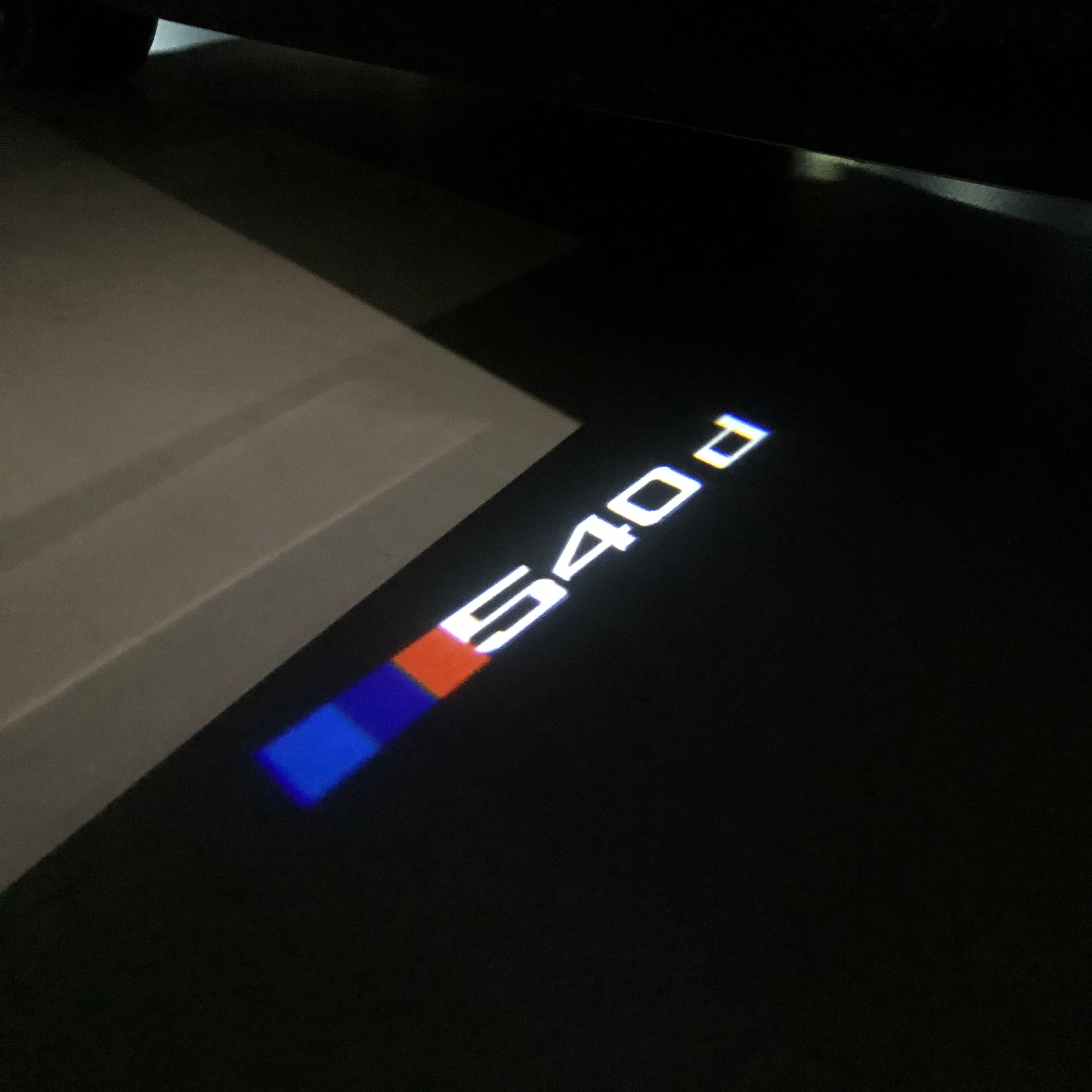 ÉCLAIRAGE DE PROJECTEUR BMW M3 LOGO Nr.24 (quantité 1 = 1 jeux / 2 feux de porte)