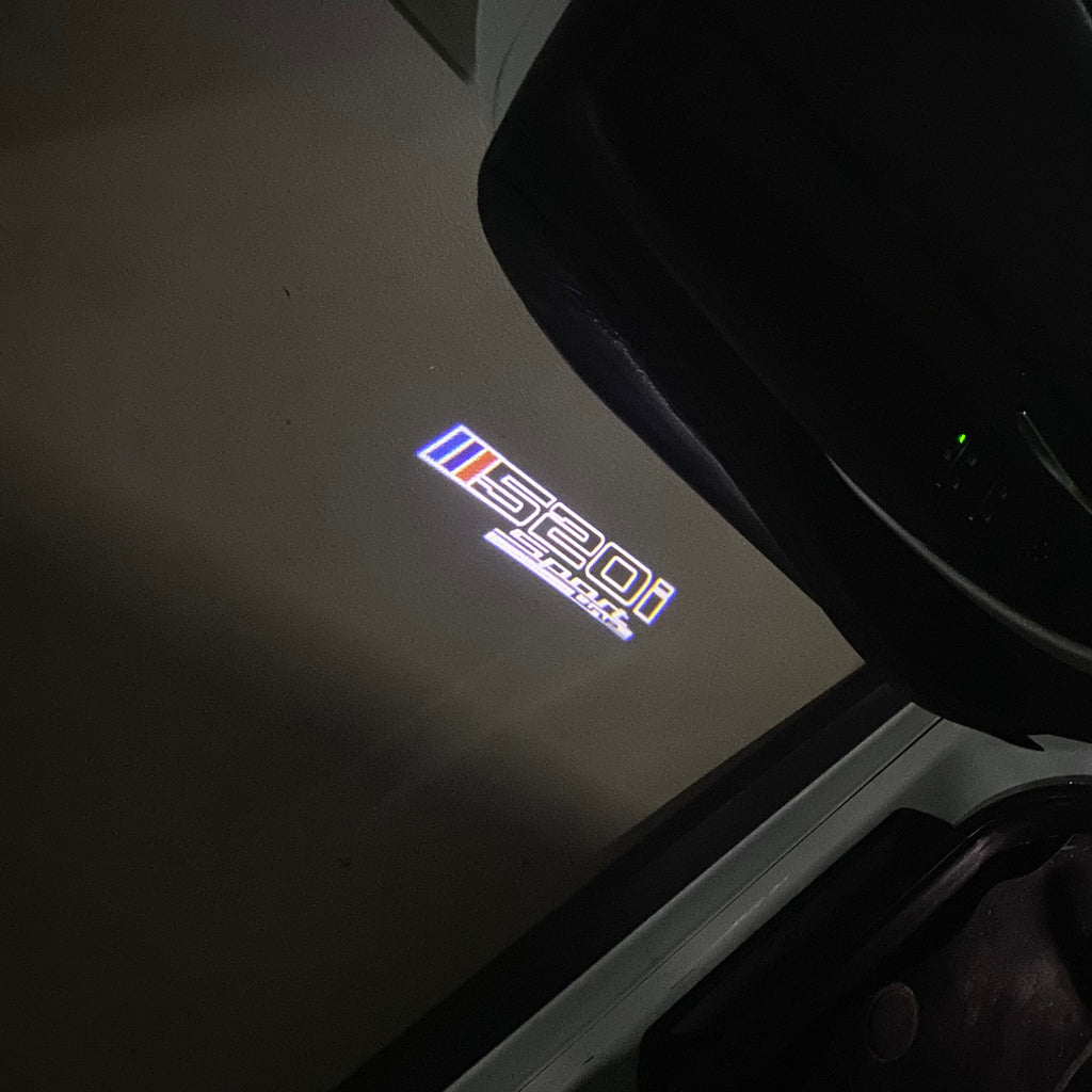 ÉCLAIRAGE DE PROJECTEUR BMW M3 LOGO Nr.24 (quantité 1 = 1 jeux / 2 feux de porte)