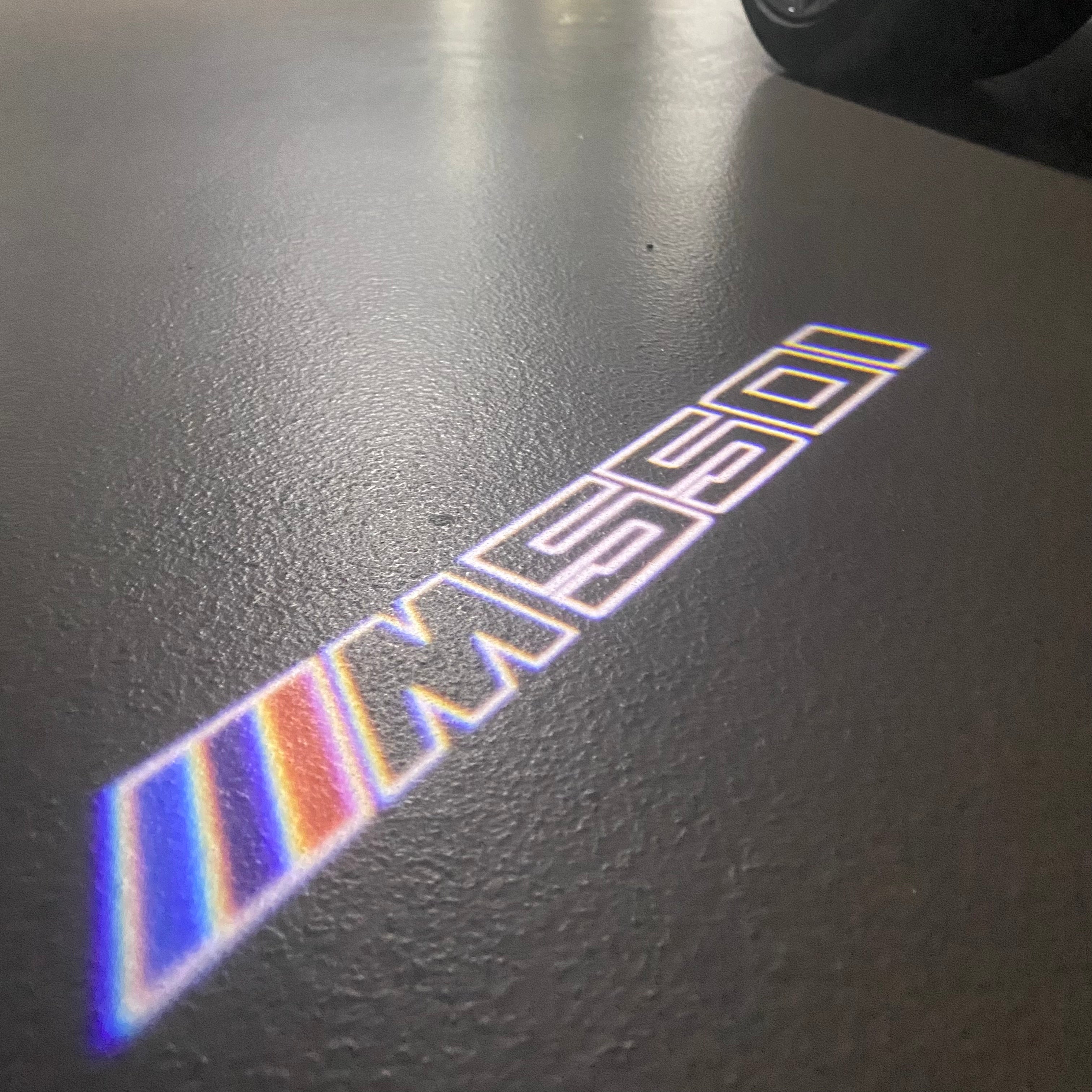 BMW M3 LOGO PROJECTOT LIGHTS Nr.24 (quantità 1 = 1 set/2 luci porta)
