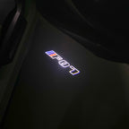 BMW M3 LOGO PROJECTOR LIGHTS Nr.24 (الكمية 1 = 1 مجموعة / 2 أضواء باب)