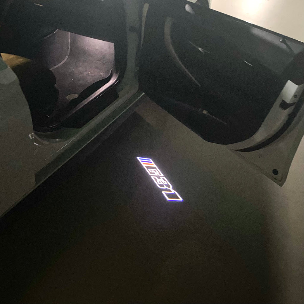 ÉCLAIRAGE DE PROJECTEUR BMW M3 LOGO Nr.24 (quantité 1 = 1 jeux / 2 feux de porte)