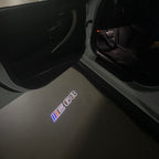 BMW M3 LOGO PROJECTOT LIGHTS Nr.24 (Menge 1 = 1 Sets/2 Türleuchten)