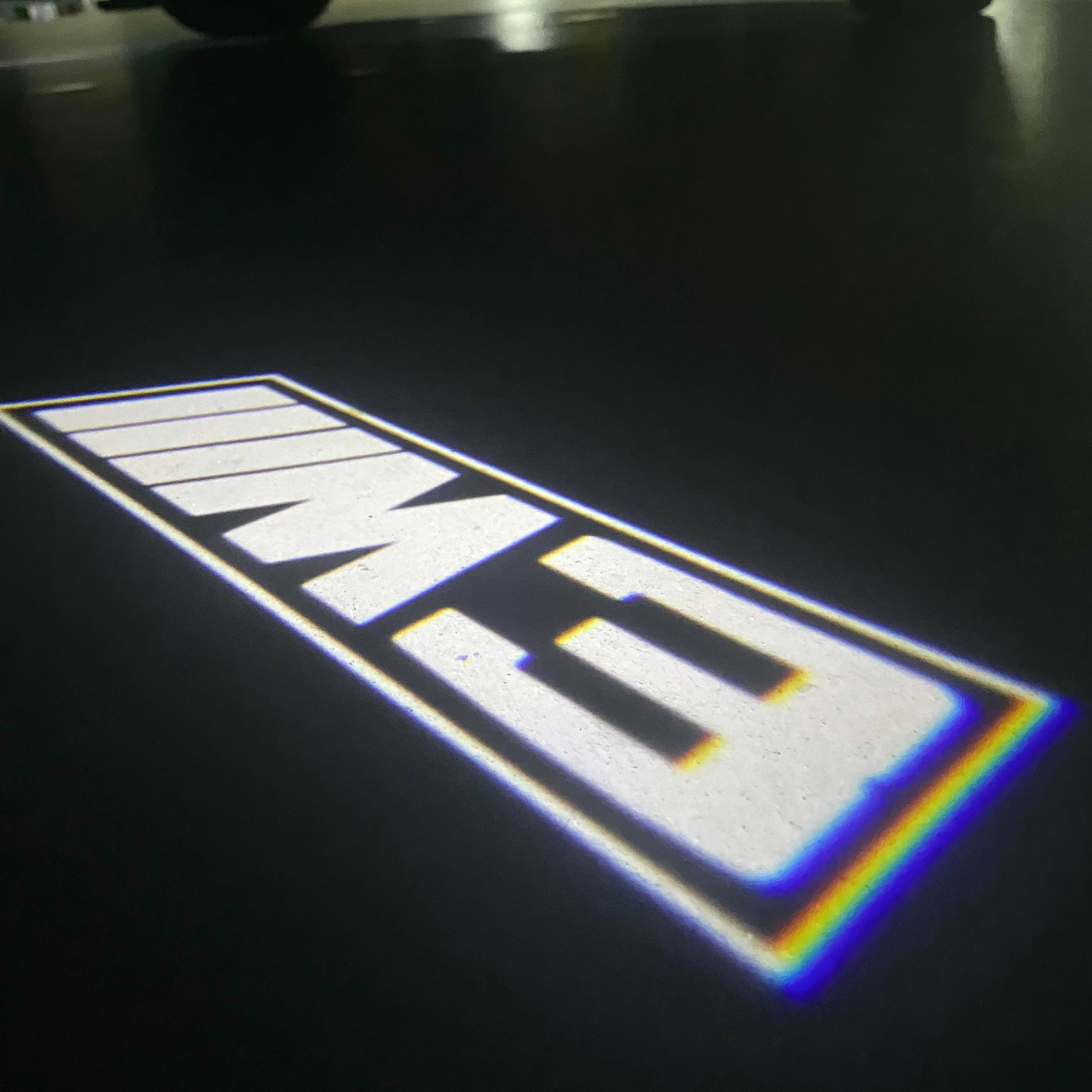 BMW M3 LOGO PROJECTOT LIGHTS Nr.24 (quantità 1 = 1 set/2 luci porta)