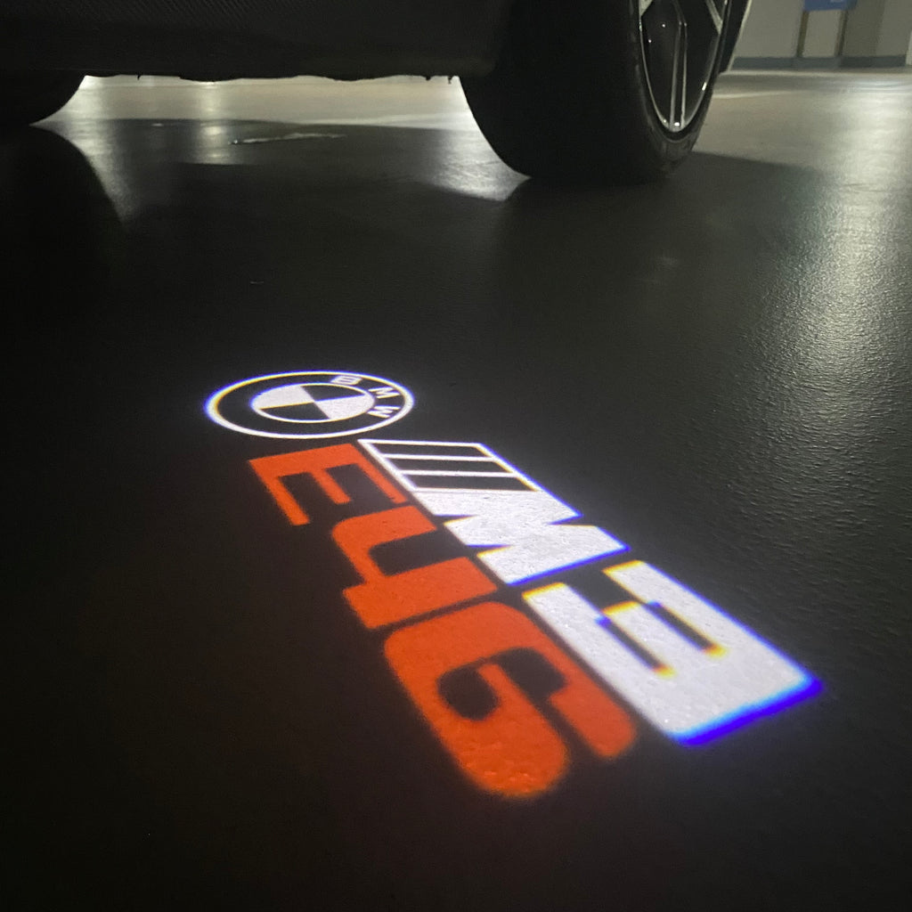 ÉCLAIRAGE DE PROJECTEUR BMW M3 LOGO Nr.24 (quantité 1 = 1 jeux / 2 feux de porte)