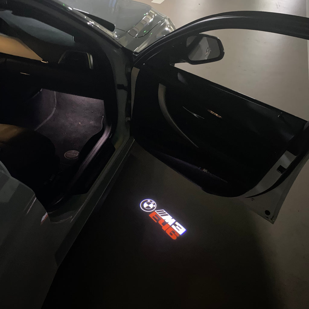 ÉCLAIRAGE DE PROJECTEUR BMW M3 LOGO Nr.24 (quantité 1 = 1 jeux / 2 feux de porte)