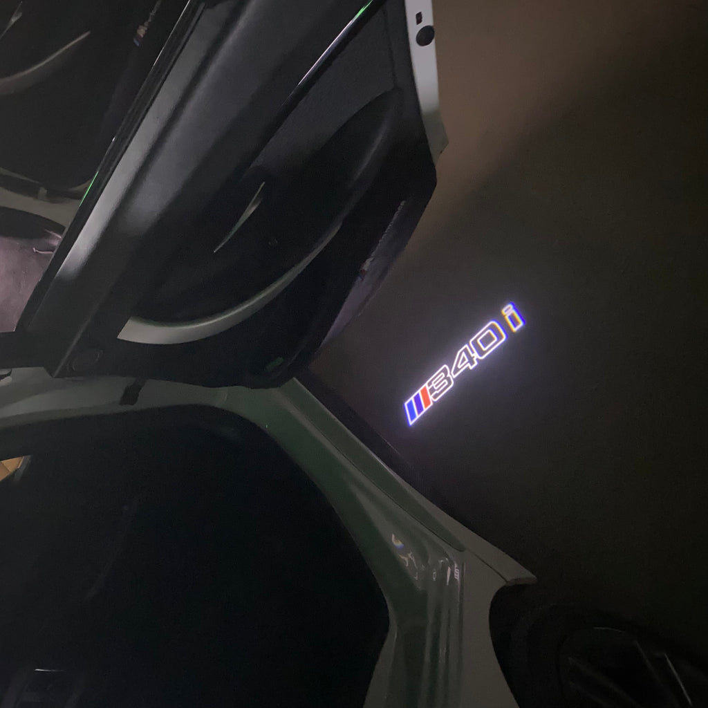BMW M3 LOGO PROJECTOR LIGHTS Nr.24 (الكمية 1 = 1 مجموعة / 2 أضواء باب)