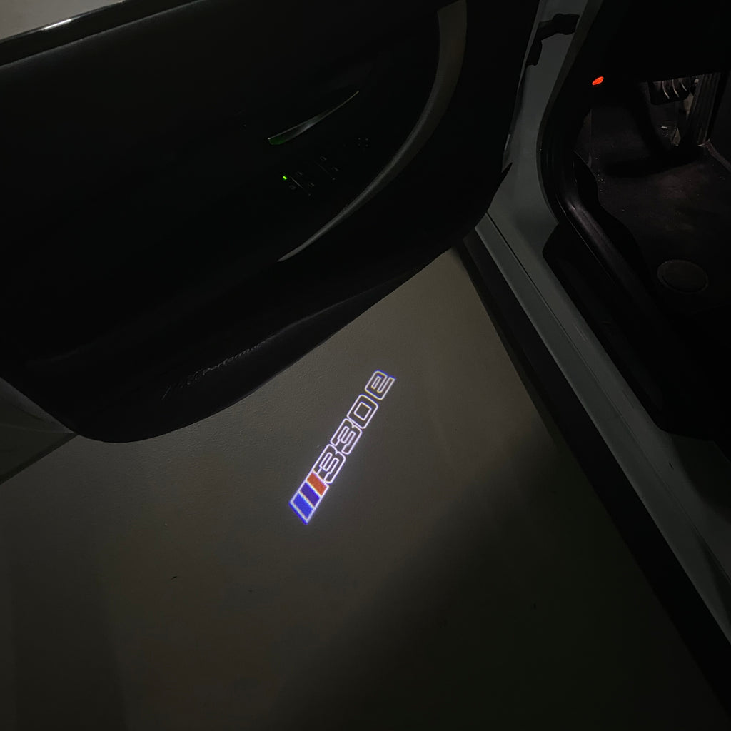 BMW M3 LOGO PROJECTOT LIGHTS Nr.24 (Menge 1 = 1 Sets/2 Türleuchten)