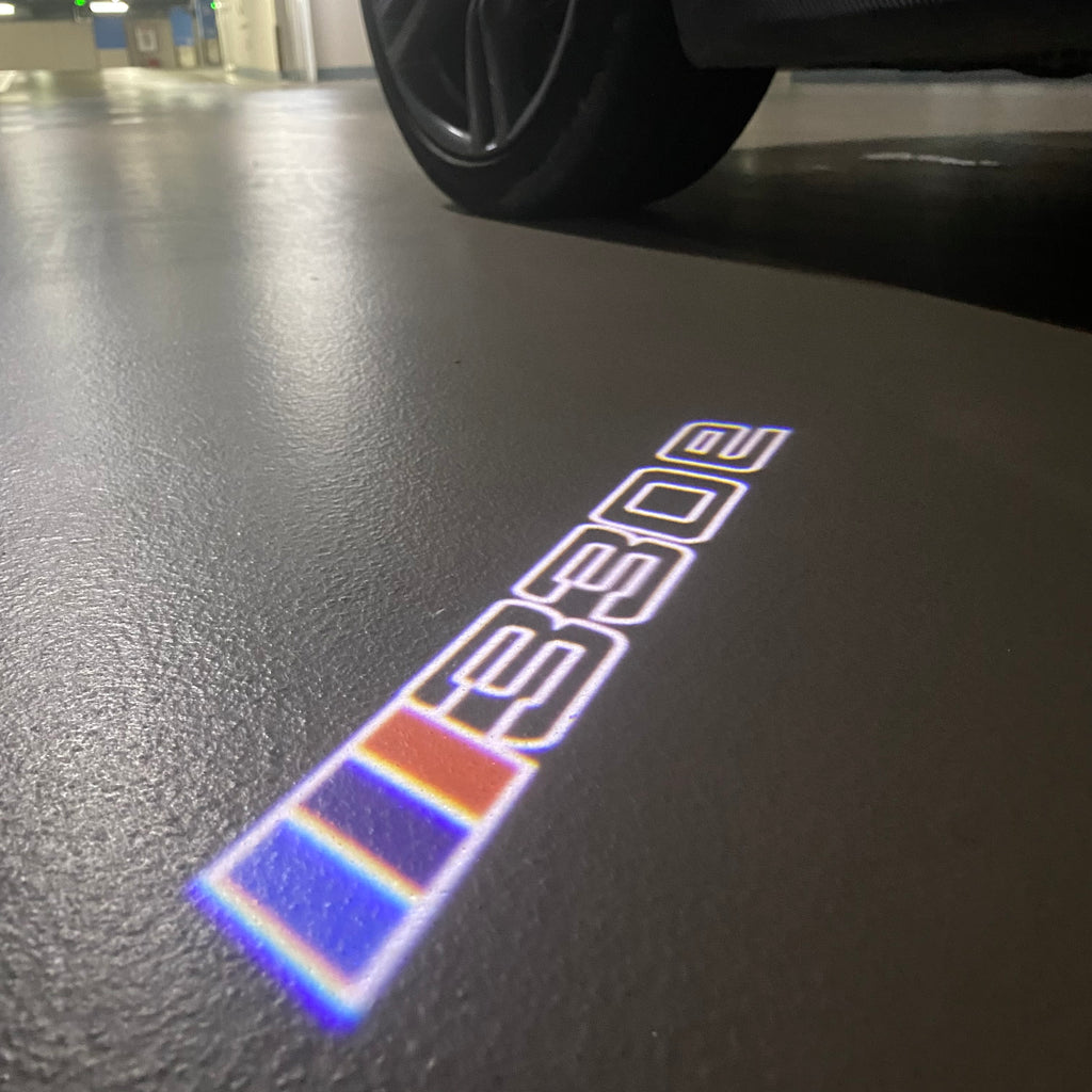 BMW M3 LOGO PROJECTOT LIGHTS Nr.24 (Menge 1 = 1 Sets/2 Türleuchten)
