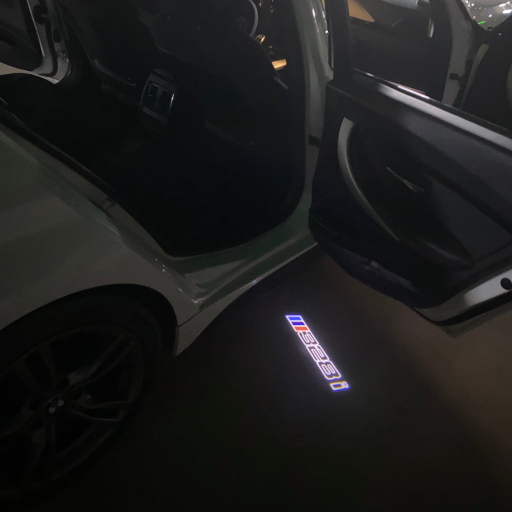 ÉCLAIRAGE DE PROJECTEUR BMW M3 LOGO Nr.24 (quantité 1 = 1 jeux / 2 feux de porte)