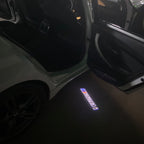 ÉCLAIRAGE DE PROJECTEUR BMW M3 LOGO Nr.24 (quantité 1 = 1 jeux / 2 feux de porte)