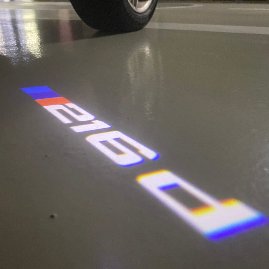 ÉCLAIRAGE DE PROJECTEUR BMW M3 LOGO Nr.24 (quantité 1 = 1 jeux / 2 feux de porte)
