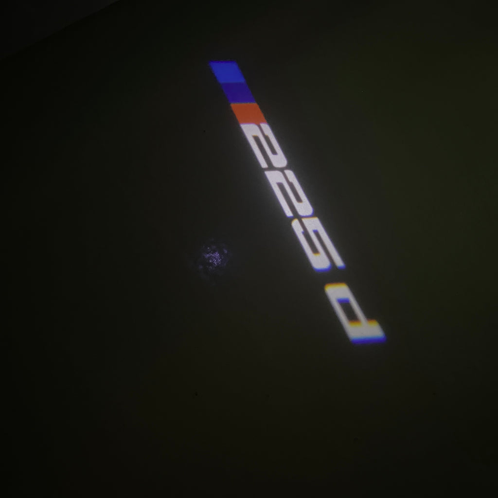 ÉCLAIRAGE DE PROJECTEUR BMW M3 LOGO Nr.24 (quantité 1 = 1 jeux / 2 feux de porte)
