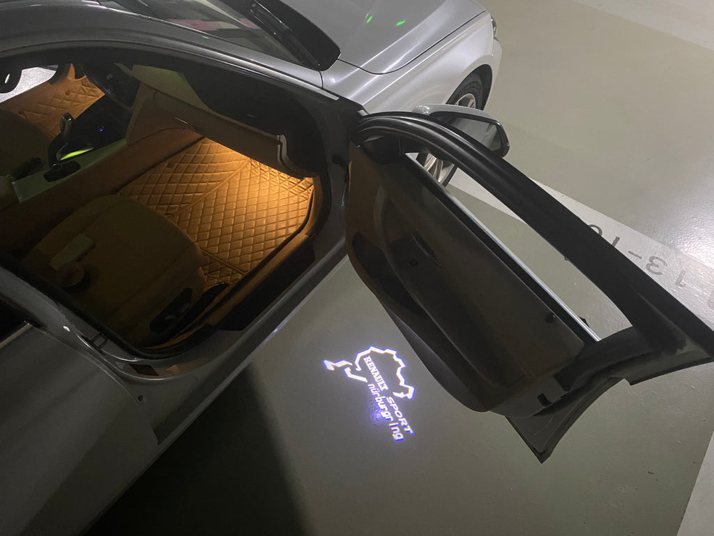 RENAULT Sport LOGO PROJECROTR LIGHTS Nr.0917 (quantity  1 =  2 Logo Film & 2 door lights)