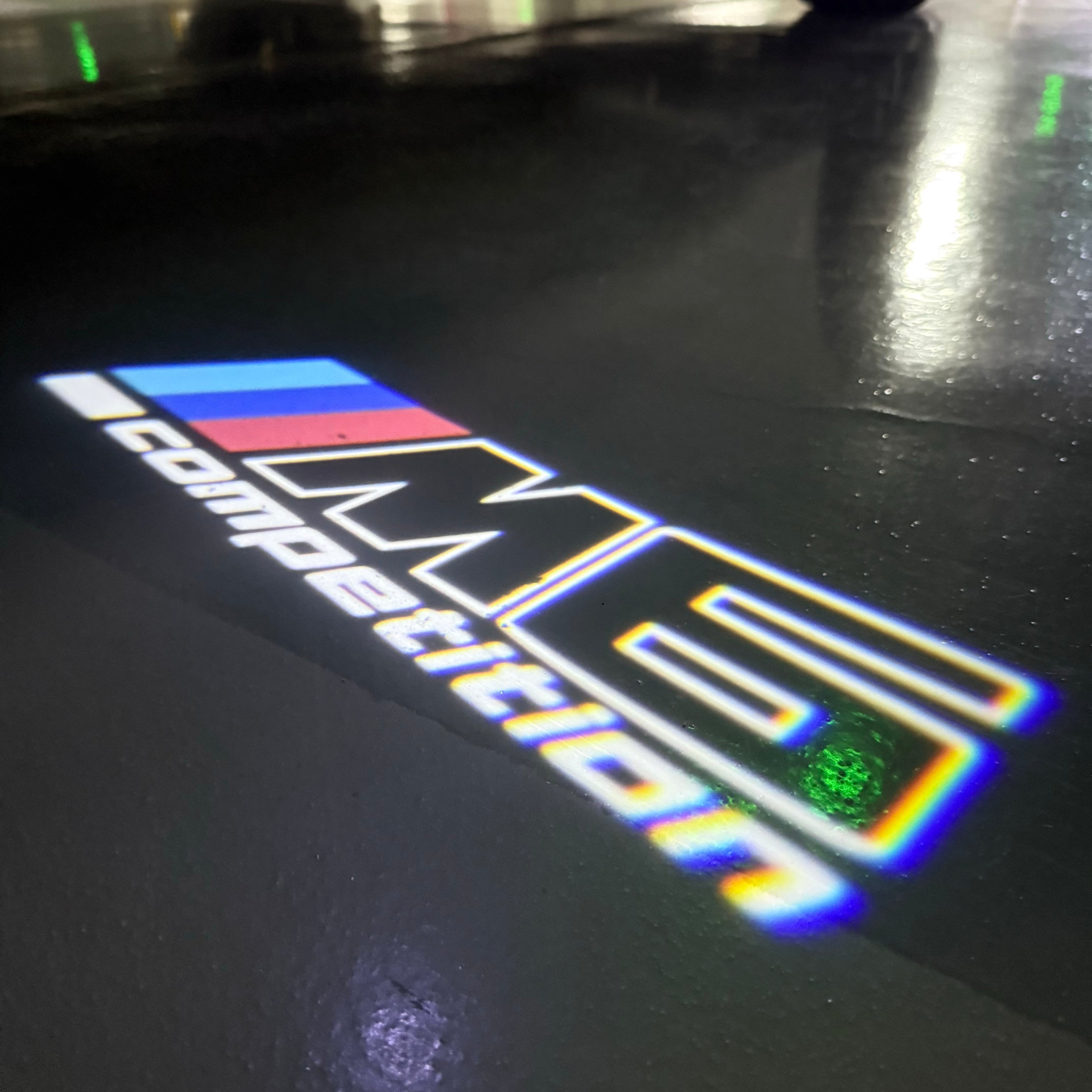 BMW M3 LOGO PROJECTOT LIGHTS Nr.24 (Menge 1 = 1 Sets/2 Türleuchten)