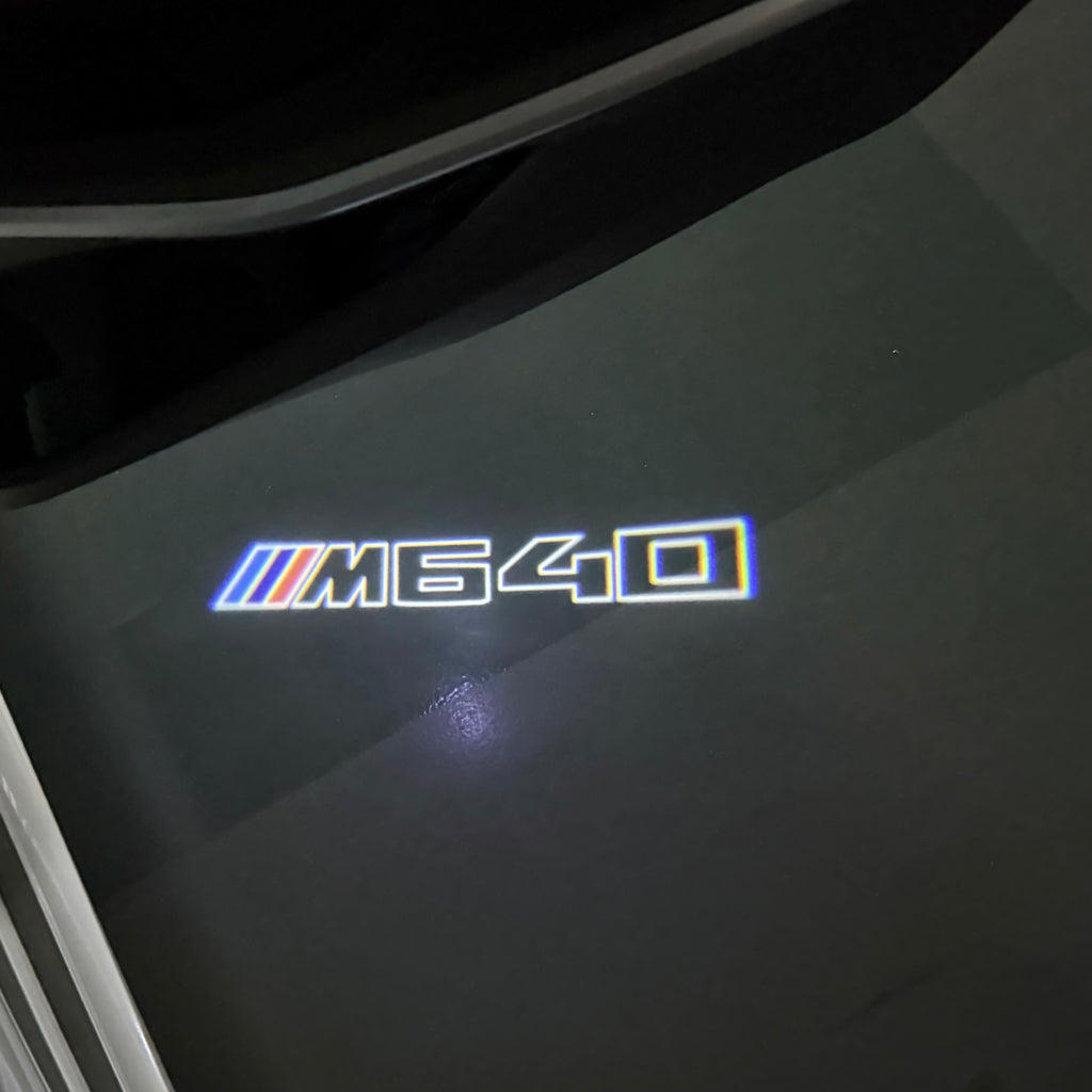 ÉCLAIRAGE DE PROJECTEUR BMW M3 LOGO Nr.24 (quantité 1 = 1 jeux / 2 feux de porte)