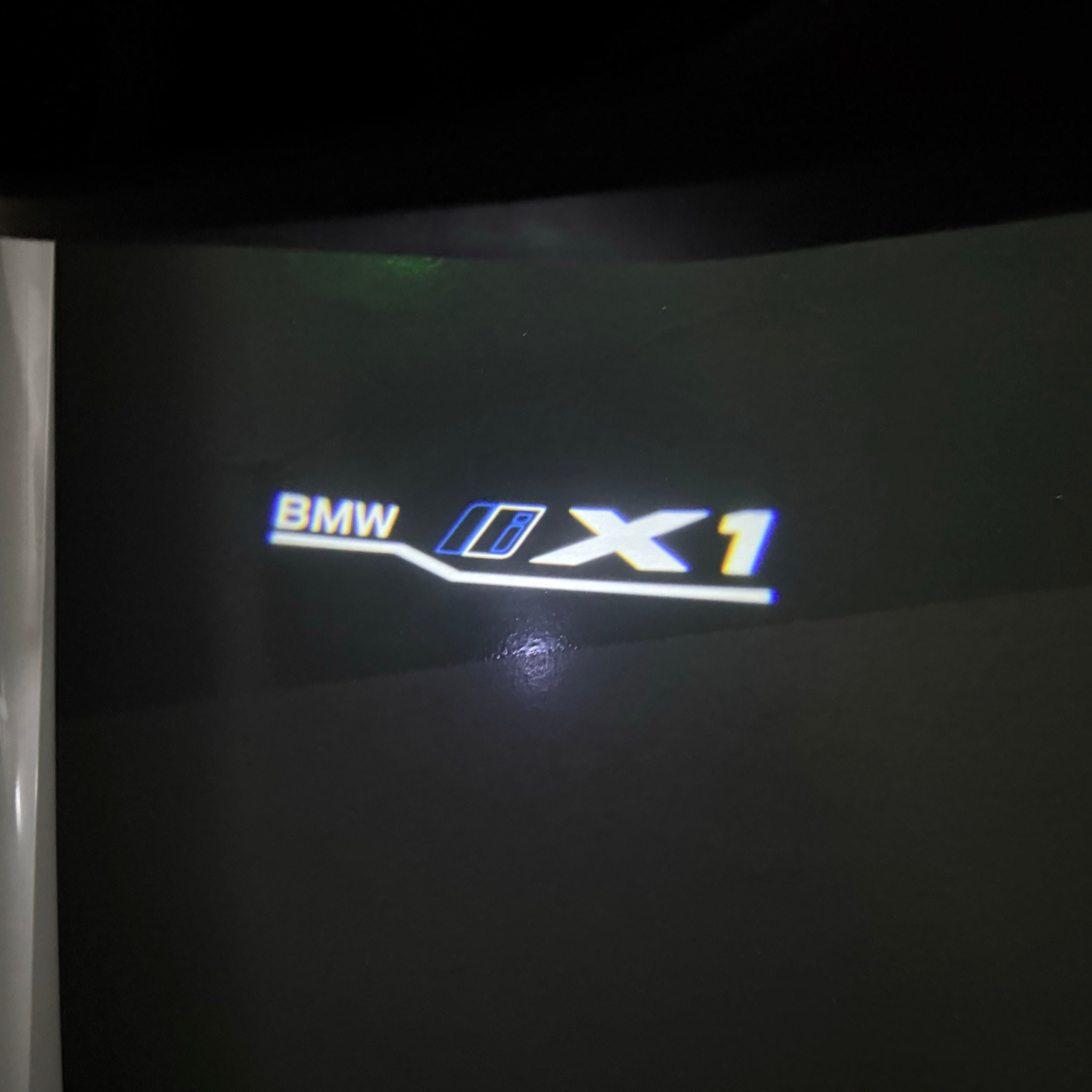 BMW iX1  LOGO PROJECTOT LIGHTS (quantity 1 = 1 sets/2 door lights) Nr.6024q147