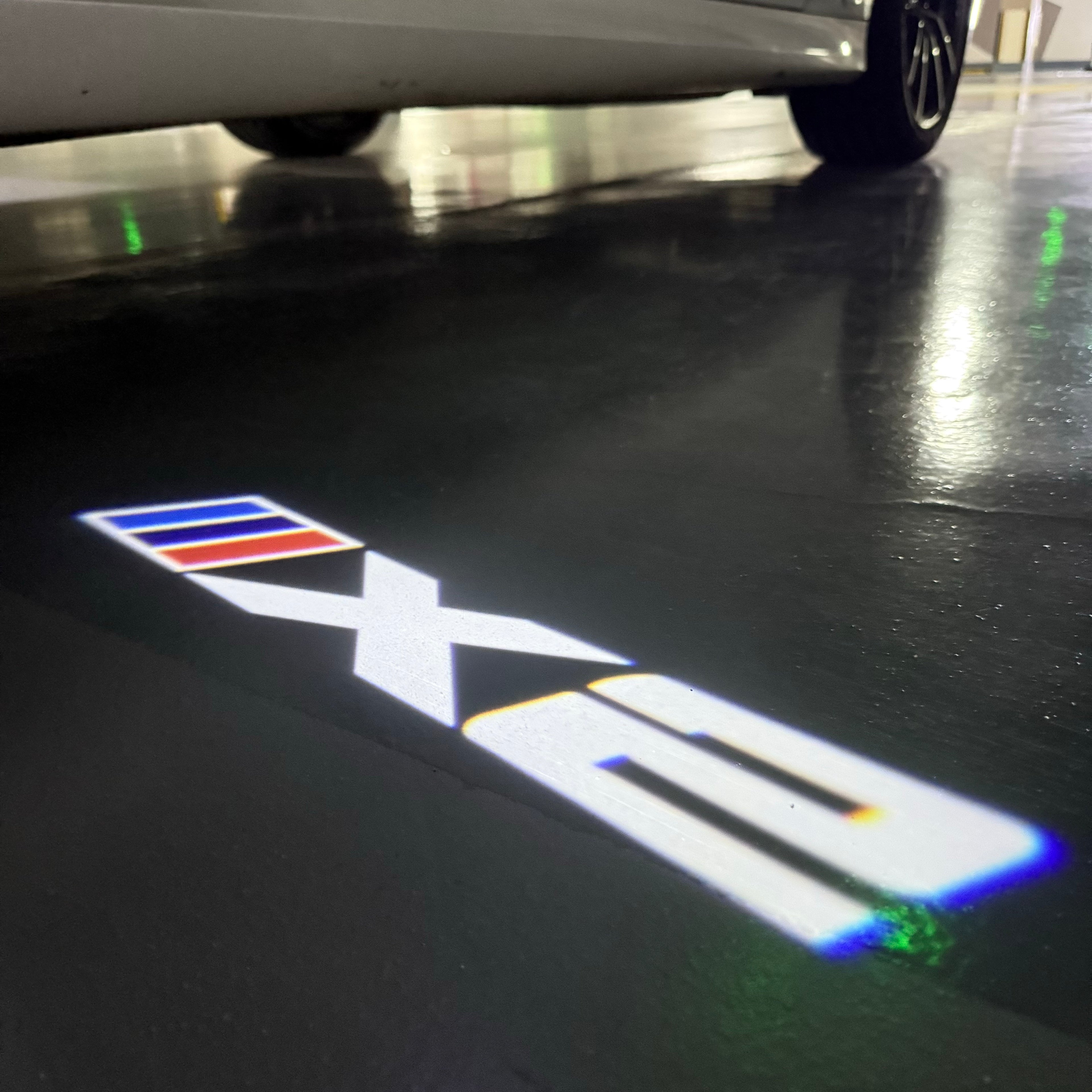 BMW X2    LOGO PROJECTOT LIGHTS (quantity 1 = 1 sets/2 door lights) Nr.6024q12