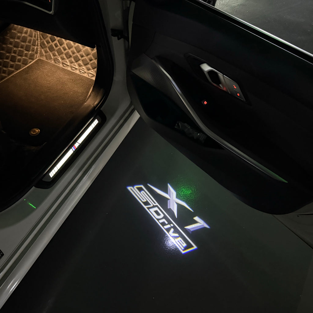 BMW M3 LOGO PROJECTOT LIGHTS Nr.24 (Menge 1 = 1 Sets/2 Türleuchten)