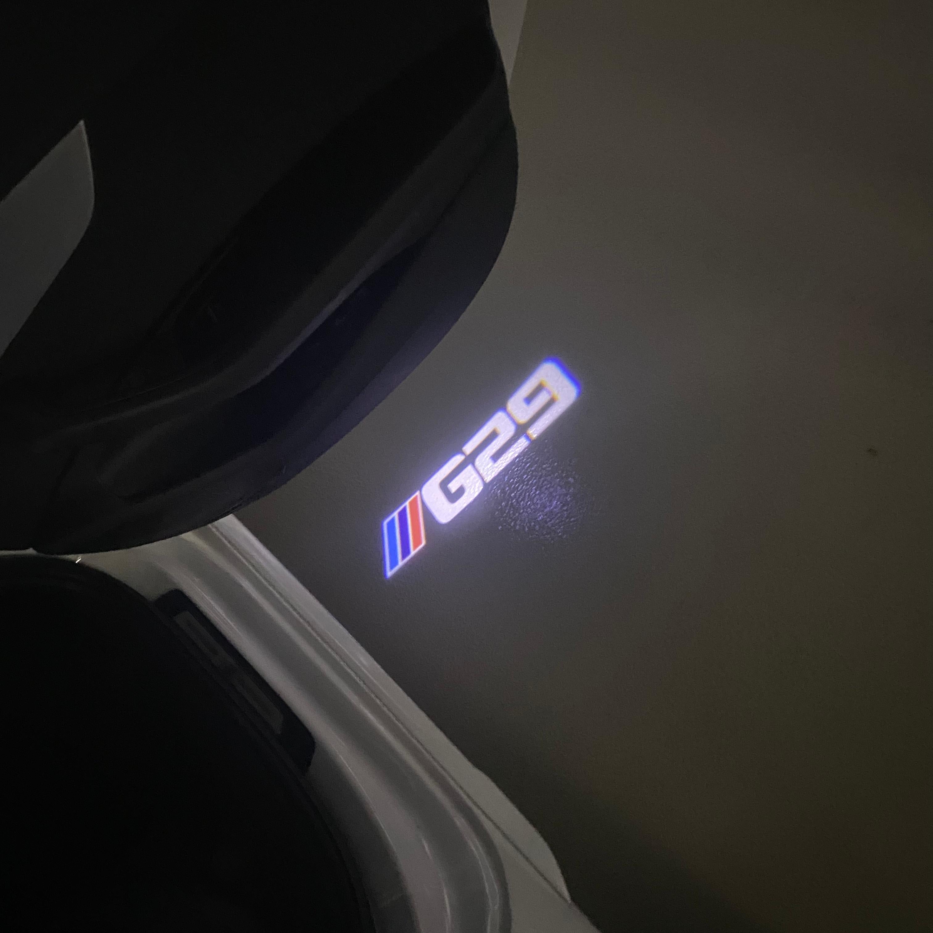 ÉCLAIRAGE DE PROJECTEUR BMW M3 LOGO Nr.24 (quantité 1 = 1 jeux / 2 feux de porte)