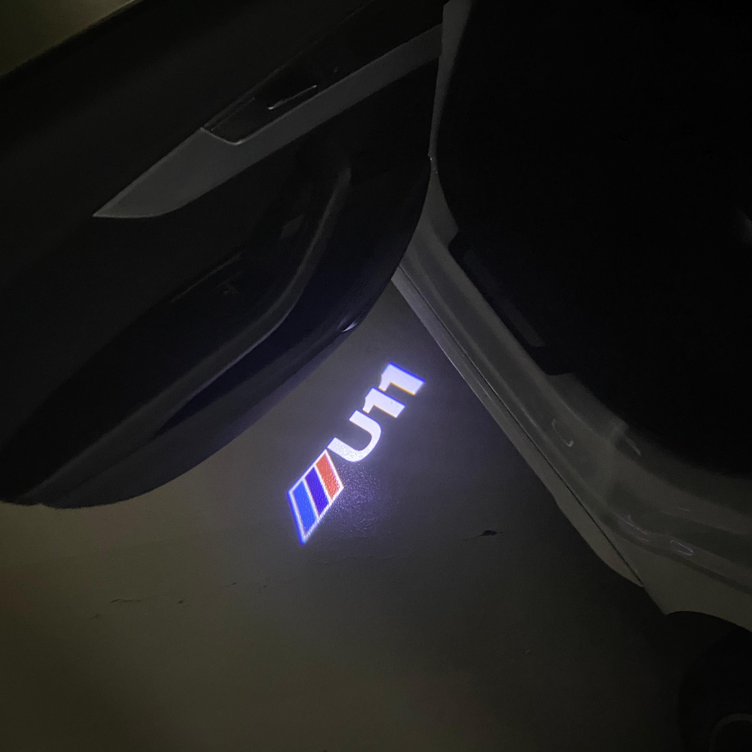 BMW M3 LOGO PROJECTOT LIGHTS Nr.24 (quantità 1 = 1 set/2 luci porta)