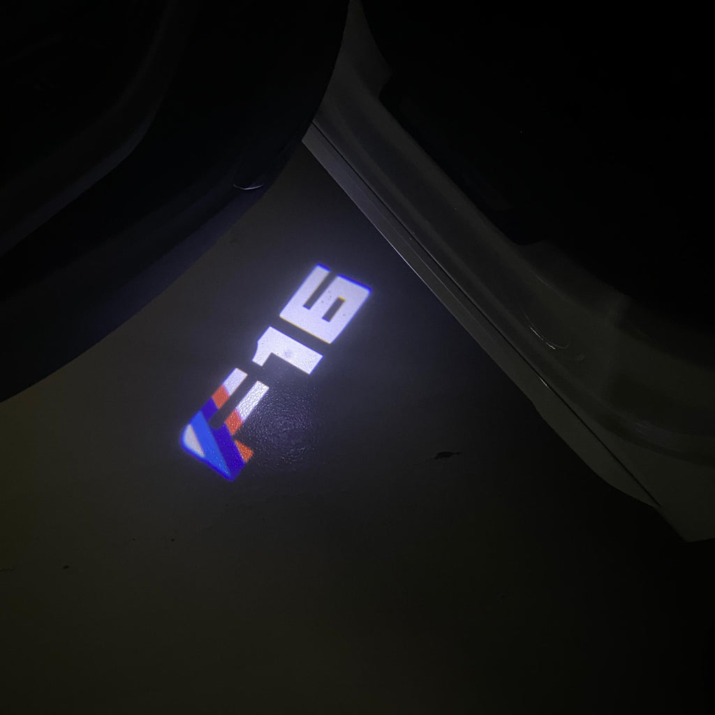 BMW M3 LOGO PROJECTOT LIGHTS Nr.24 (Menge 1 = 1 Sets/2 Türleuchten)