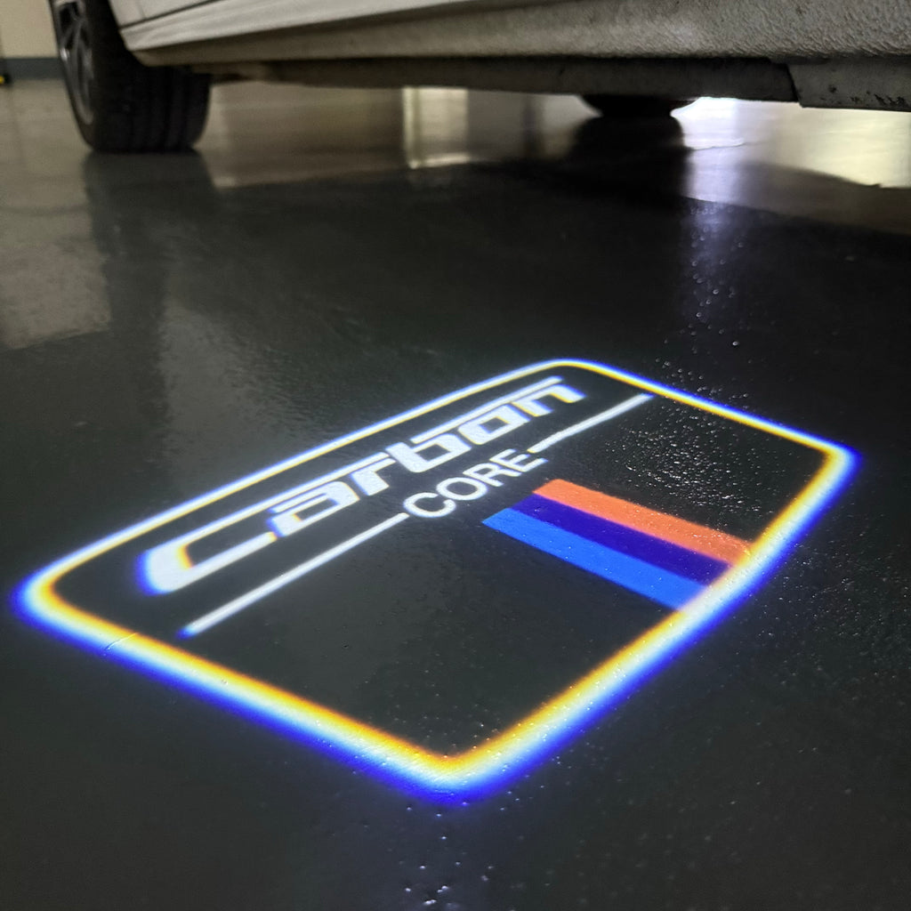 BMW M3 LOGO PROJECTOR LIGHTS Nr.24 (الكمية 1 = 1 مجموعة / 2 أضواء باب)