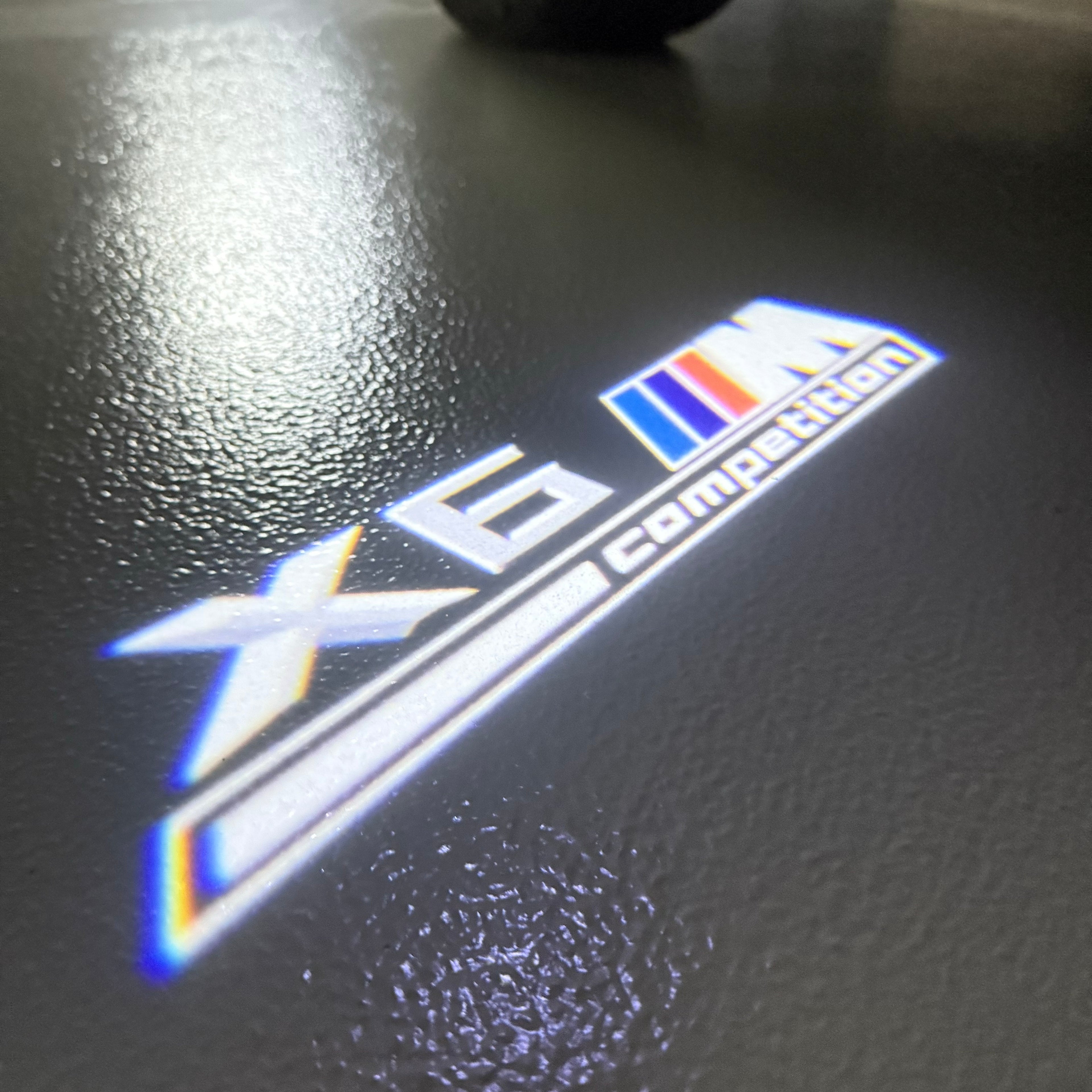 BMW M3 LOGO PROJECTOT LIGHTS Nr.24 (Menge 1 = 1 Sets/2 Türleuchten)