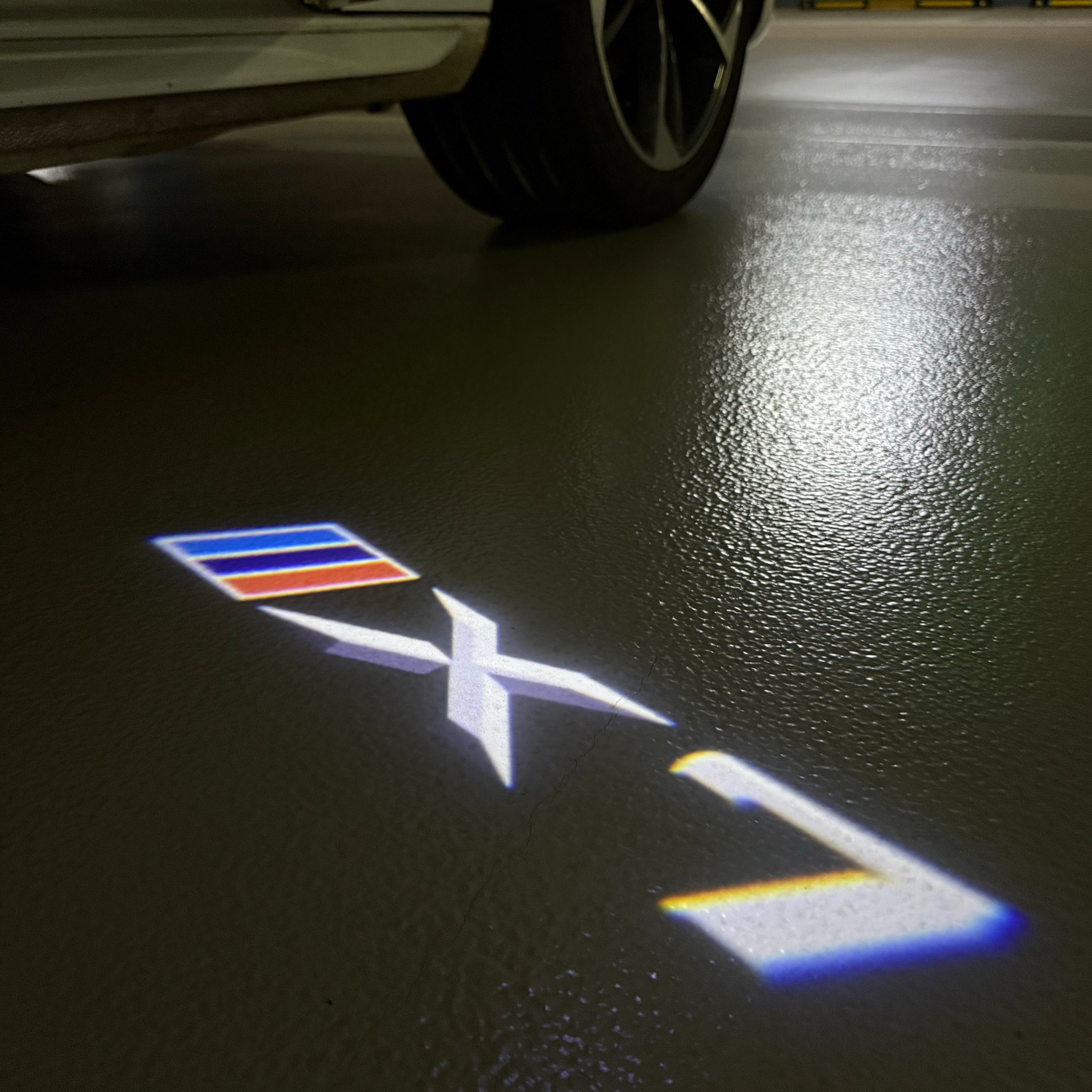 BMW M3 LOGO PROJECTOT LIGHTS Nr.24 (quantità 1 = 1 set/2 luci porta)