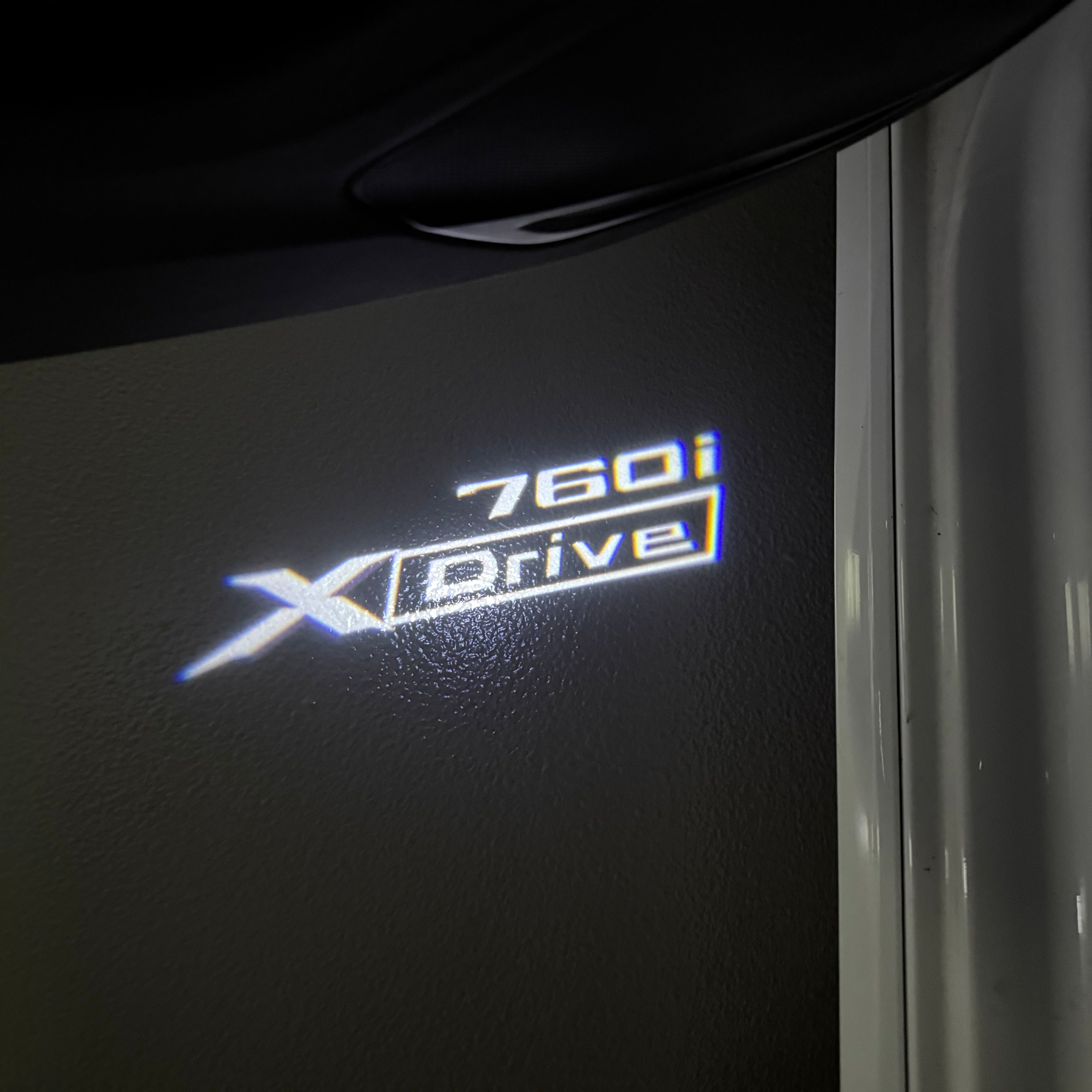 BMW M3 LOGO PROJECTOT LIGHTS Nr.24 (Menge 1 = 1 Sets/2 Türleuchten)