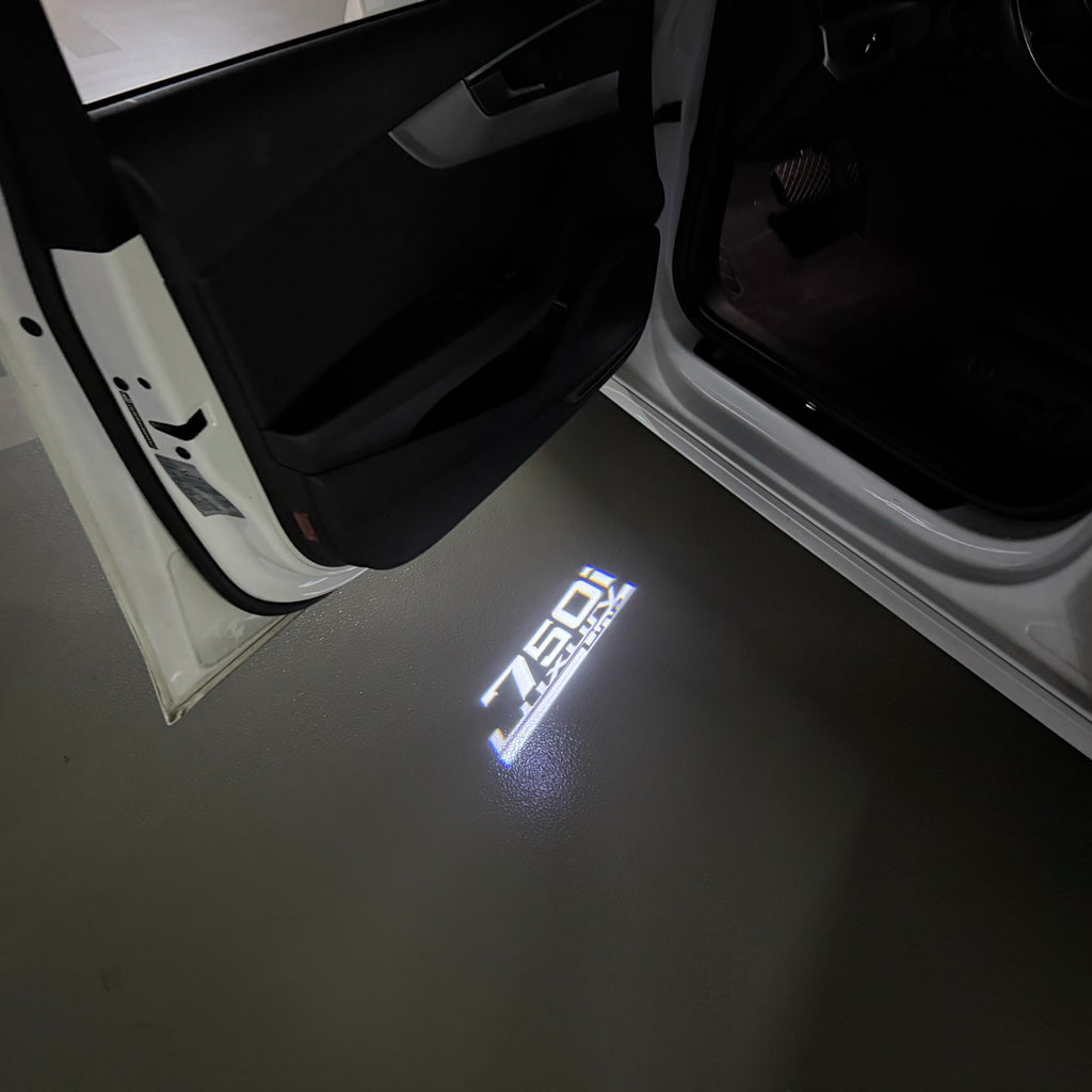 ÉCLAIRAGE DE PROJECTEUR BMW M3 LOGO Nr.24 (quantité 1 = 1 jeux / 2 feux de porte)