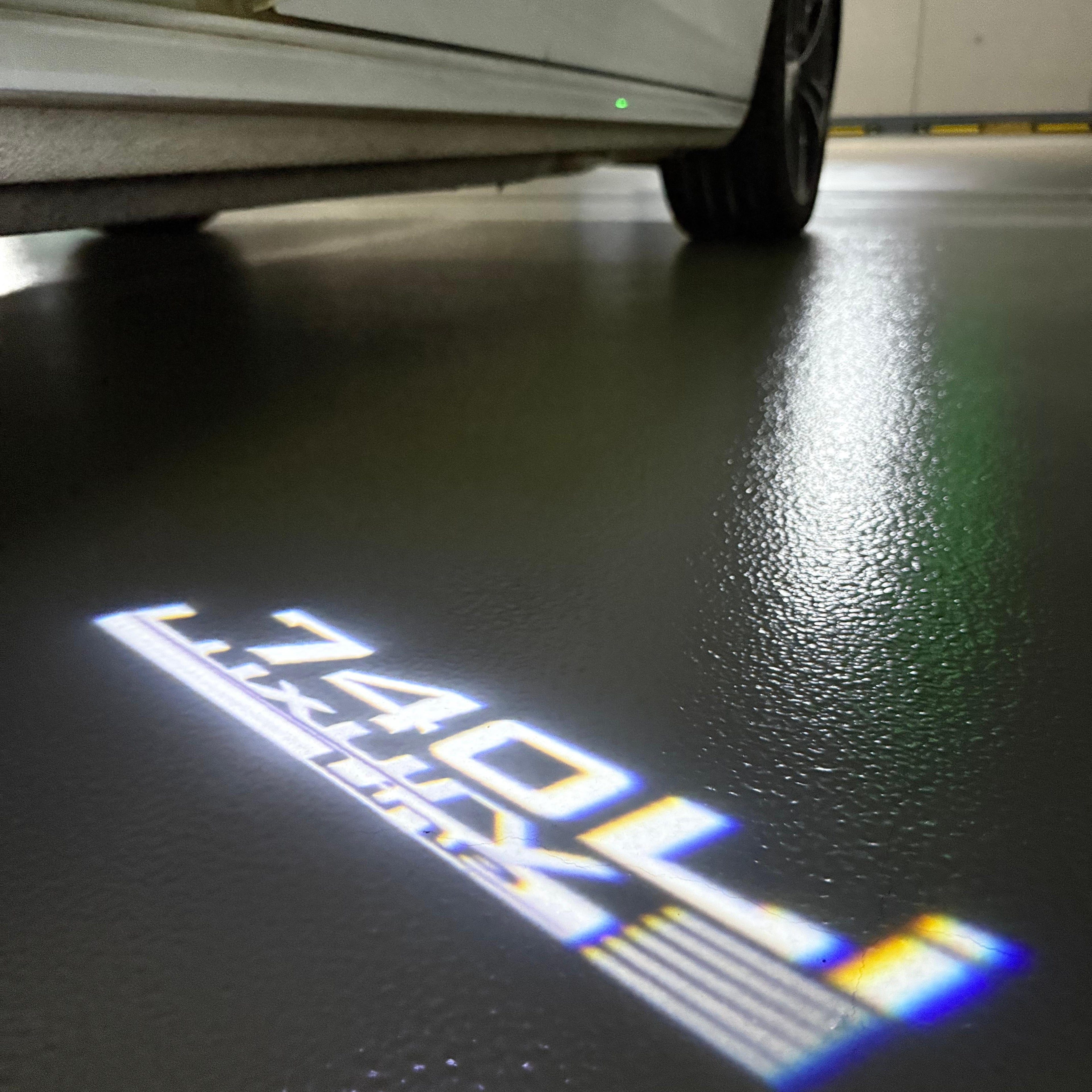 BMW M3 LOGO PROJECTOR LIGHTS Nr.24 (الكمية 1 = 1 مجموعة / 2 أضواء باب)