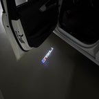 BMW M3 LOGO PROJECTOR LIGHTS Nr.24 (الكمية 1 = 1 مجموعة / 2 أضواء باب)