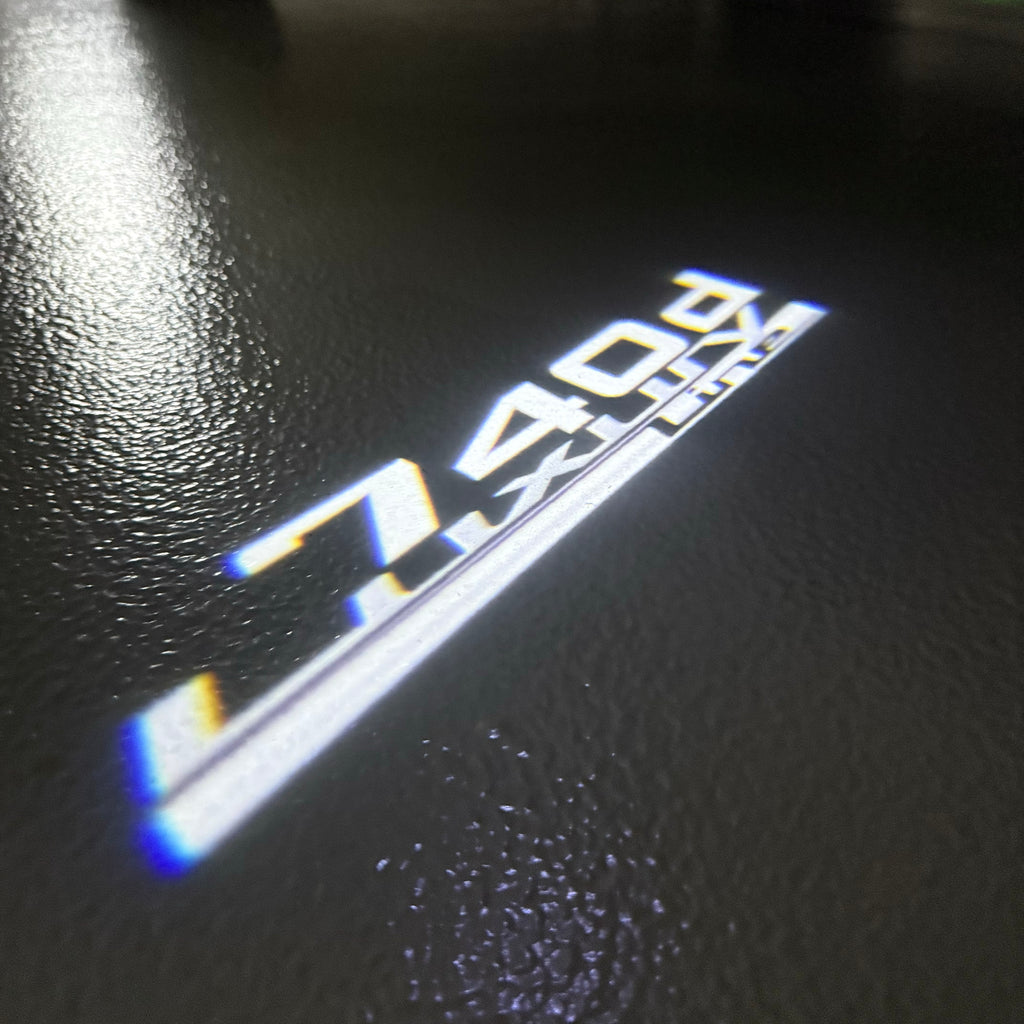 BMW M3 LOGO PROJECTOR LIGHTS Nr.24 (الكمية 1 = 1 مجموعة / 2 أضواء باب)