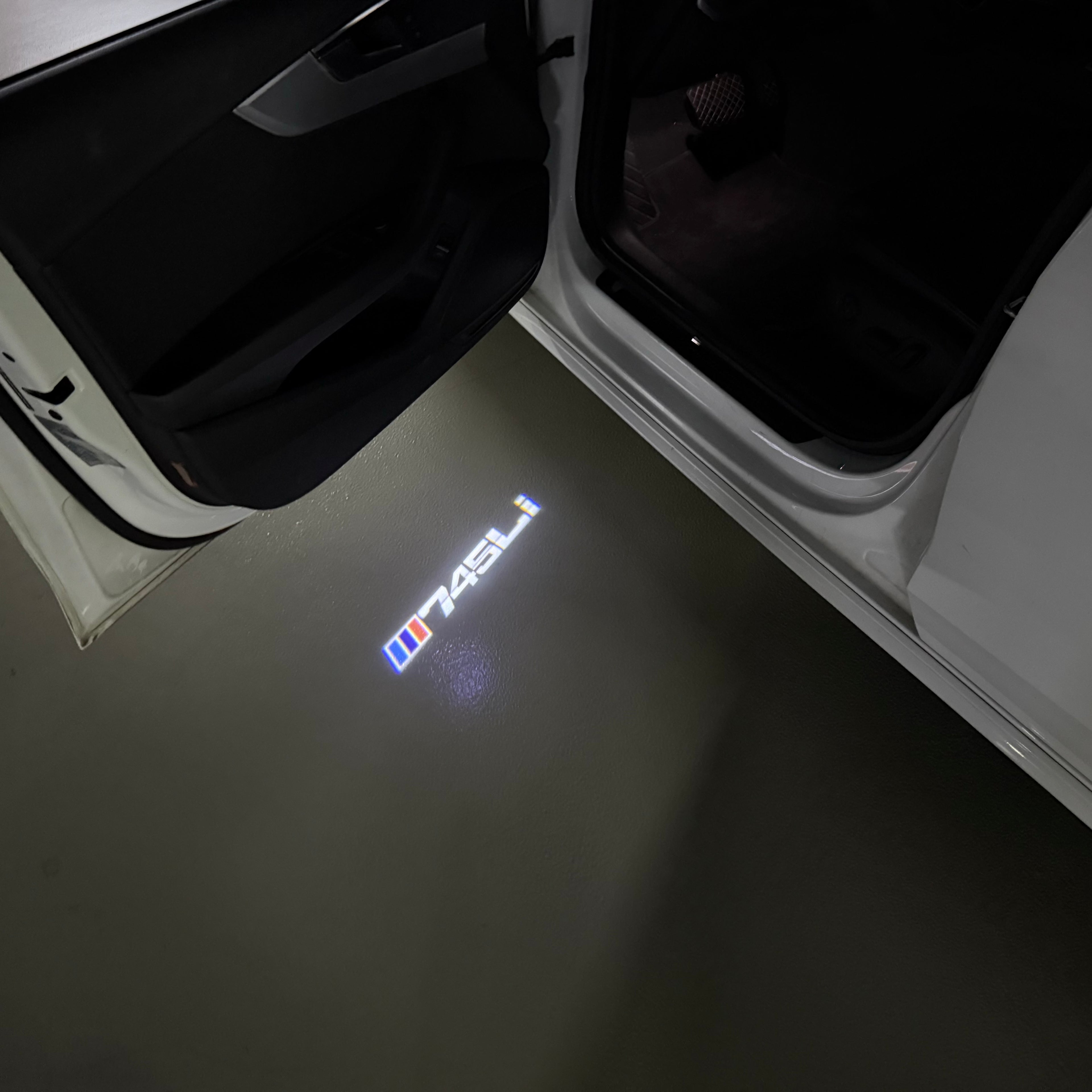 BMW M3 LOGO PROJECTOT LIGHTS Nr.24 (quantità 1 = 1 set/2 luci porta)