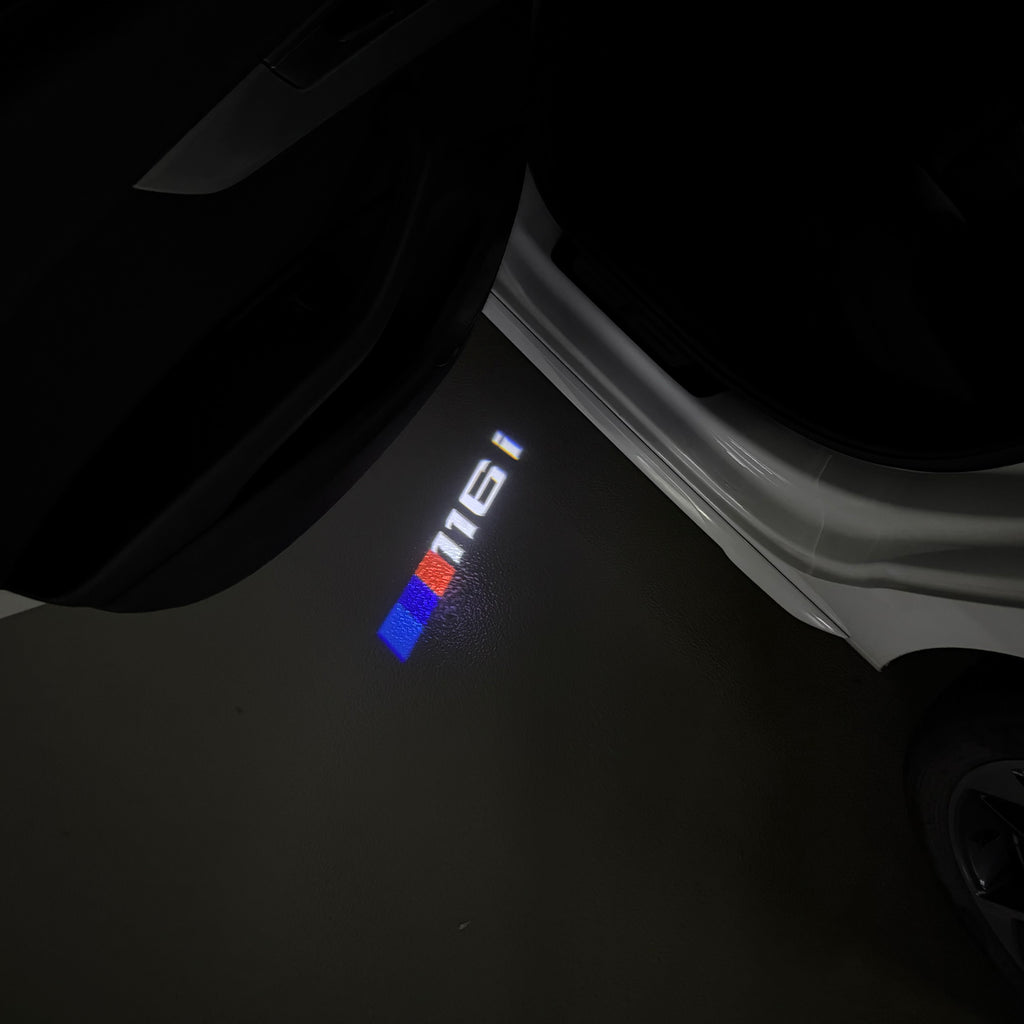 ÉCLAIRAGE DE PROJECTEUR BMW M3 LOGO Nr.24 (quantité 1 = 1 jeux / 2 feux de porte)