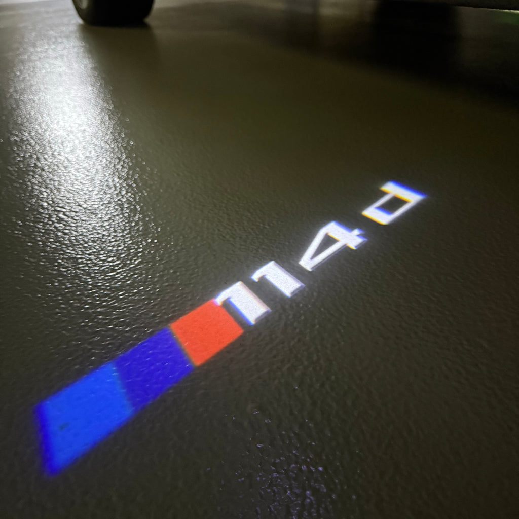 ÉCLAIRAGE DE PROJECTEUR BMW M3 LOGO Nr.24 (quantité 1 = 1 jeux / 2 feux de porte)